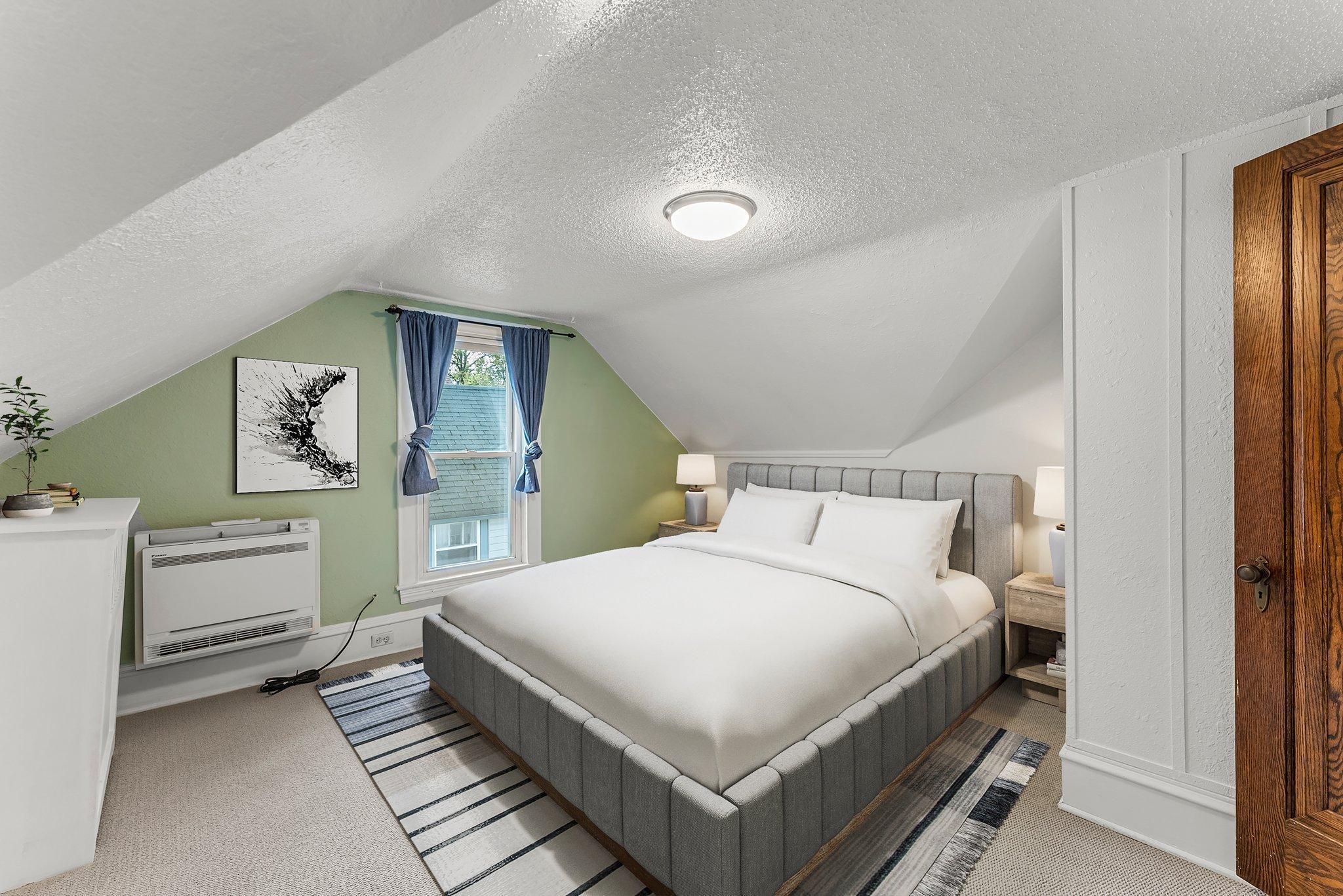 2533 Pierce Street NE