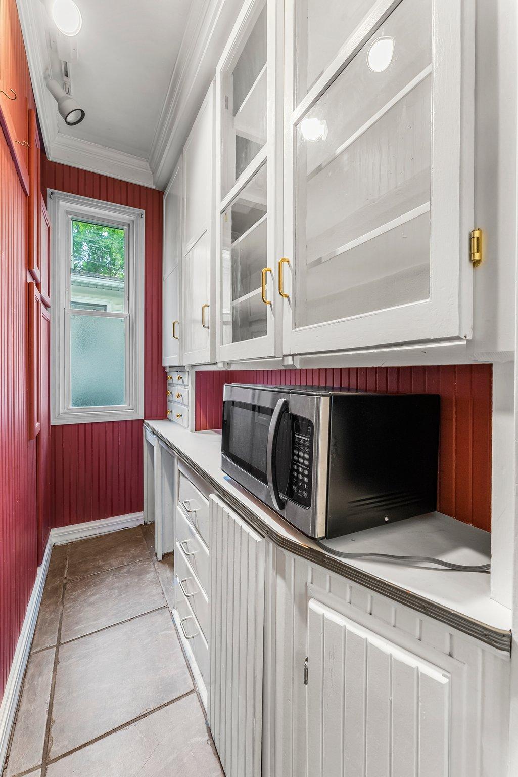 2533 Pierce Street NE