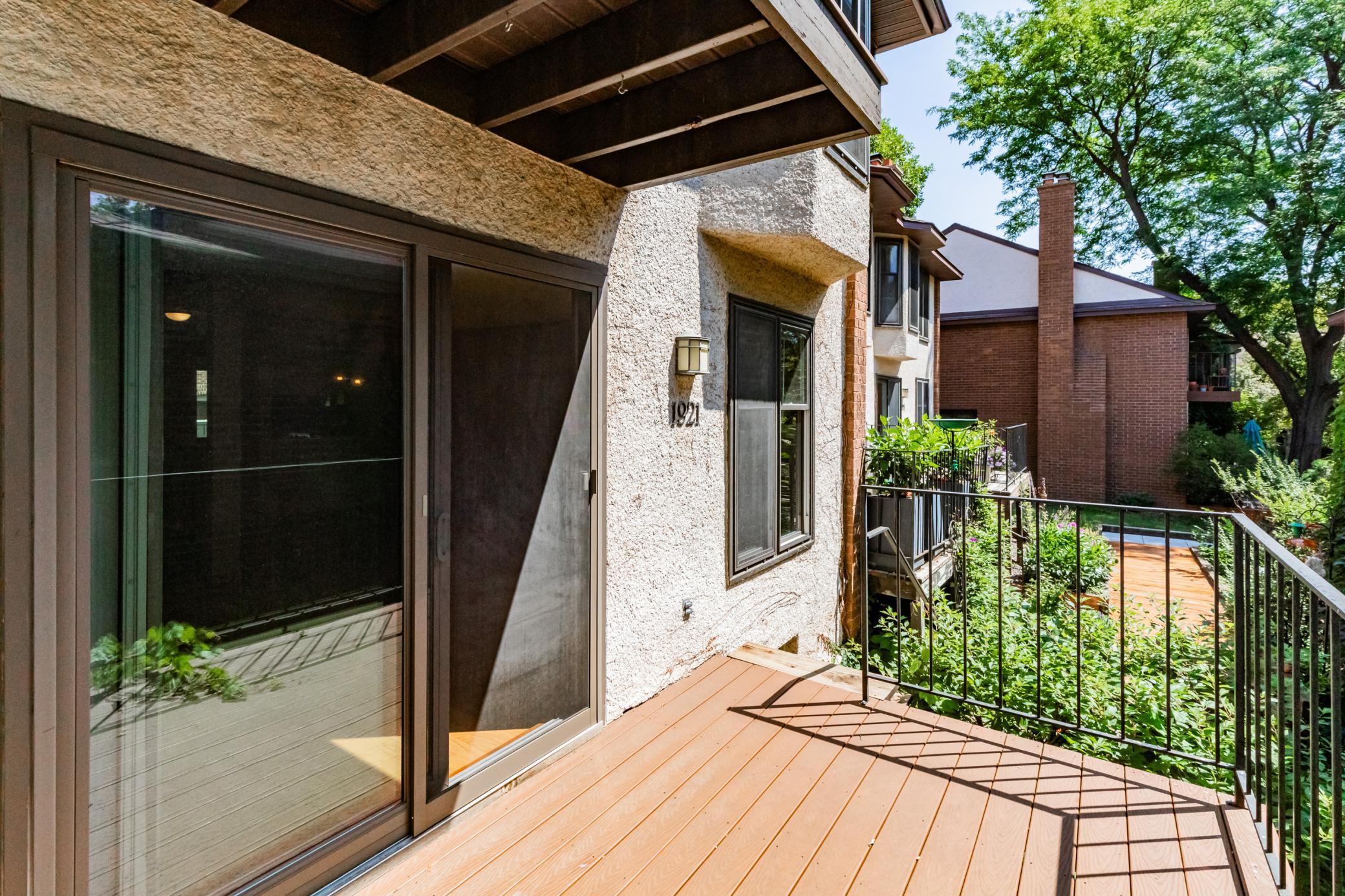 1921 Emerson Avenue S