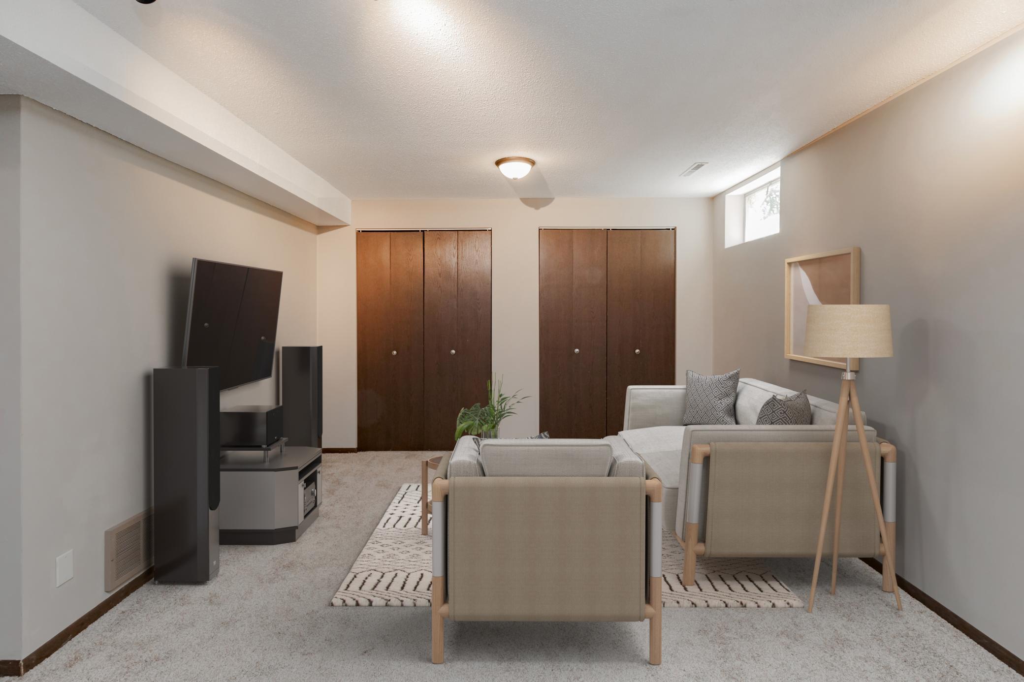 1921 Emerson Avenue S