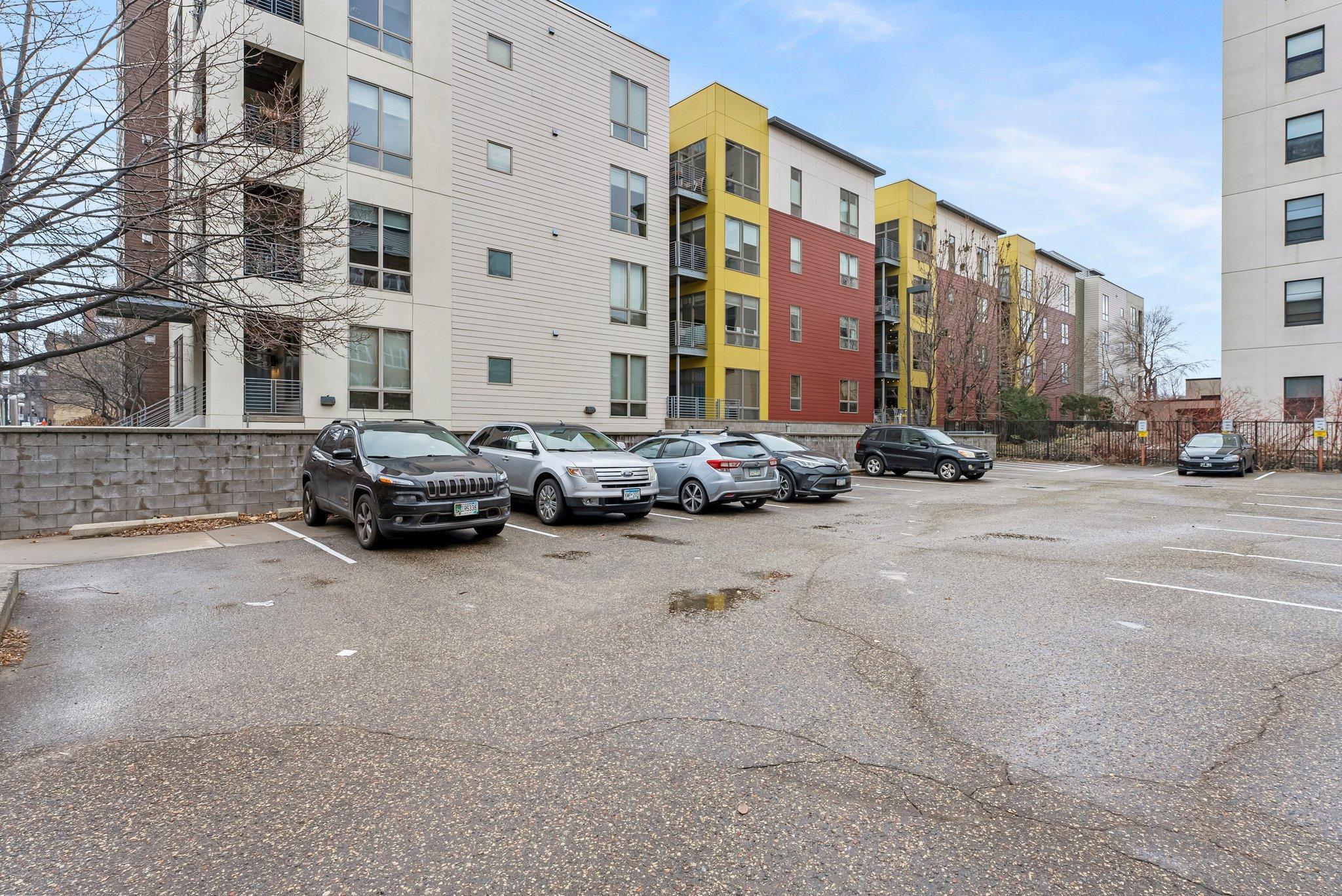 490 N Temperance Street Unit: 204