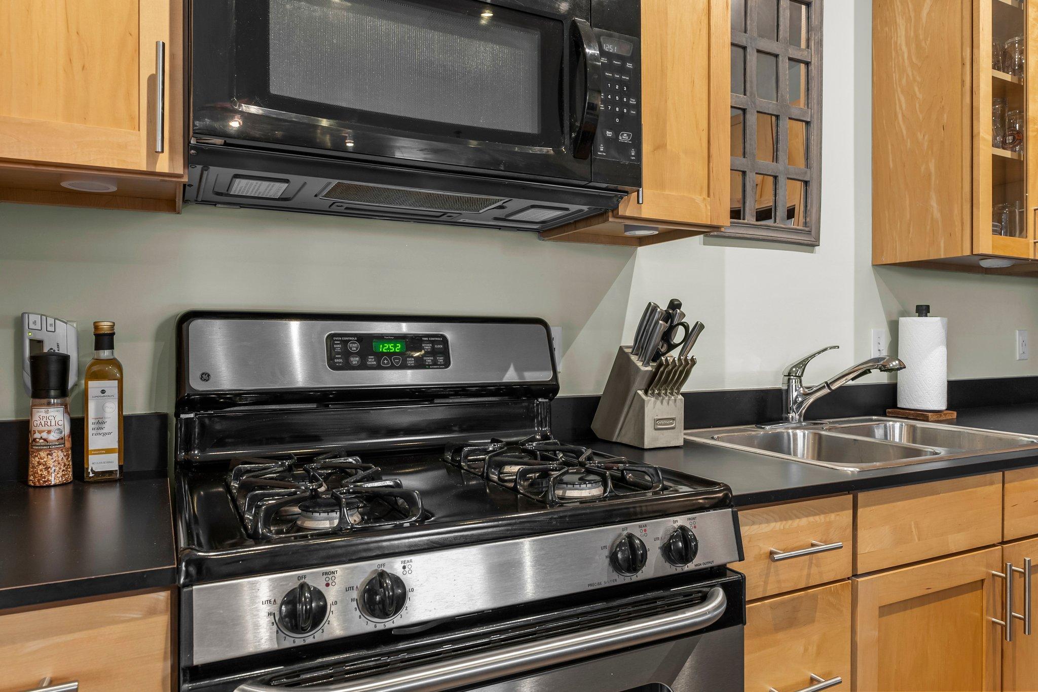 490 N Temperance Street Unit: 204