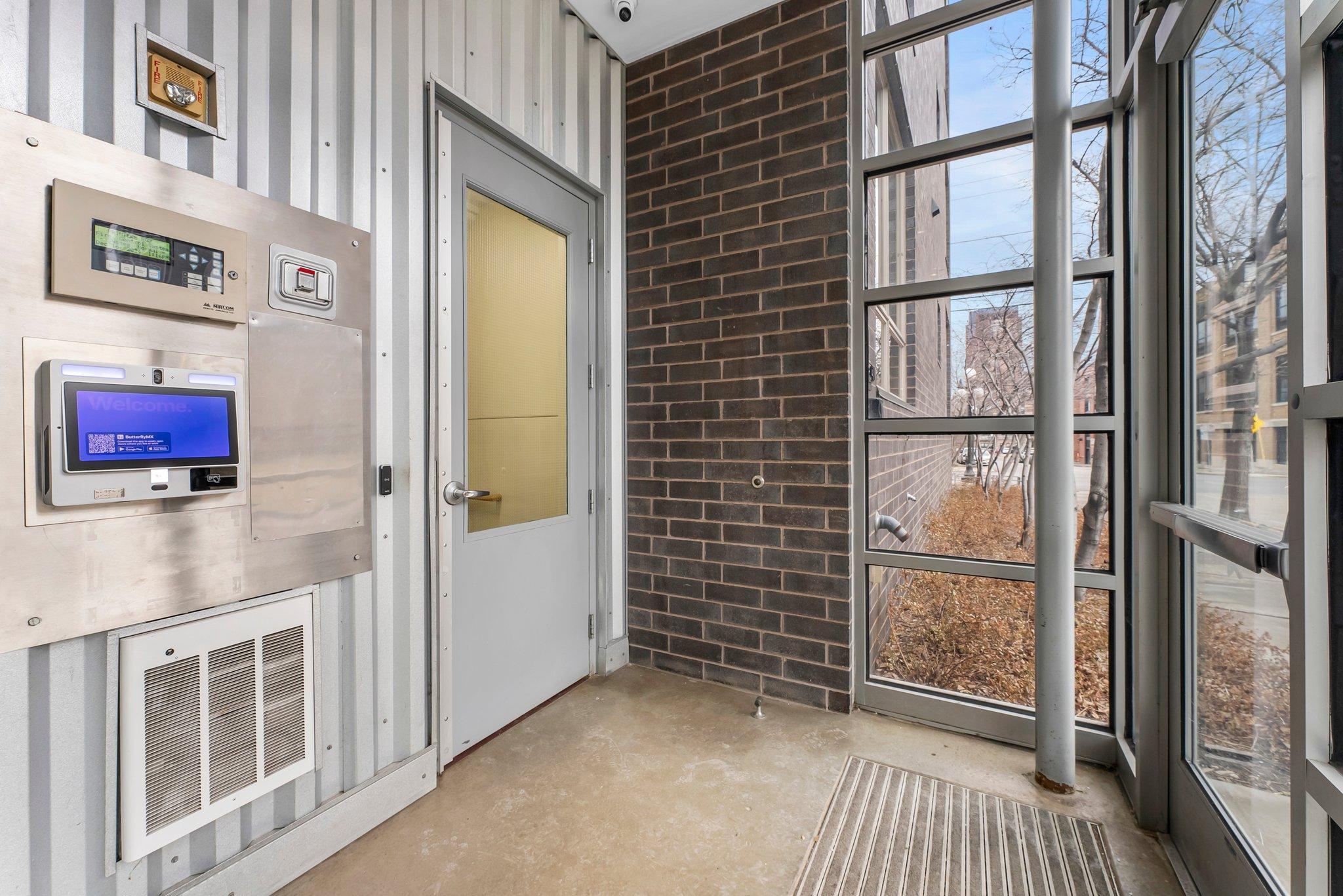 490 N Temperance Street Unit: 204