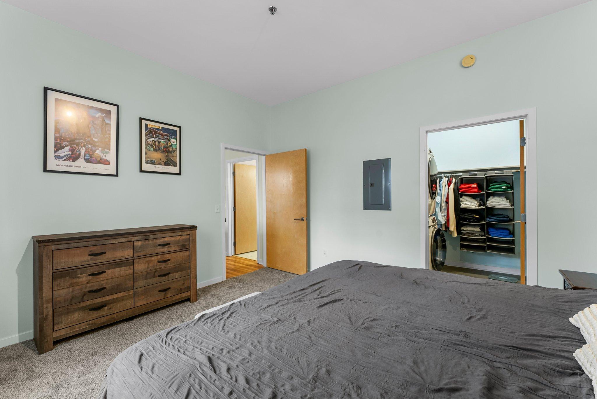 490 N Temperance Street Unit: 204