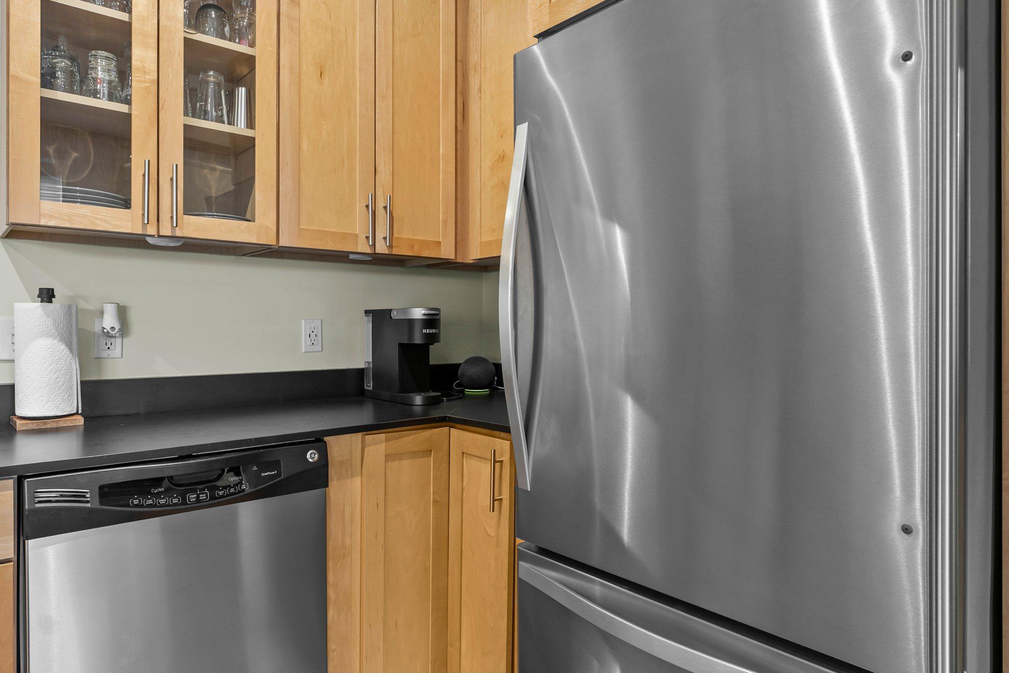 490 N Temperance Street Unit: 204