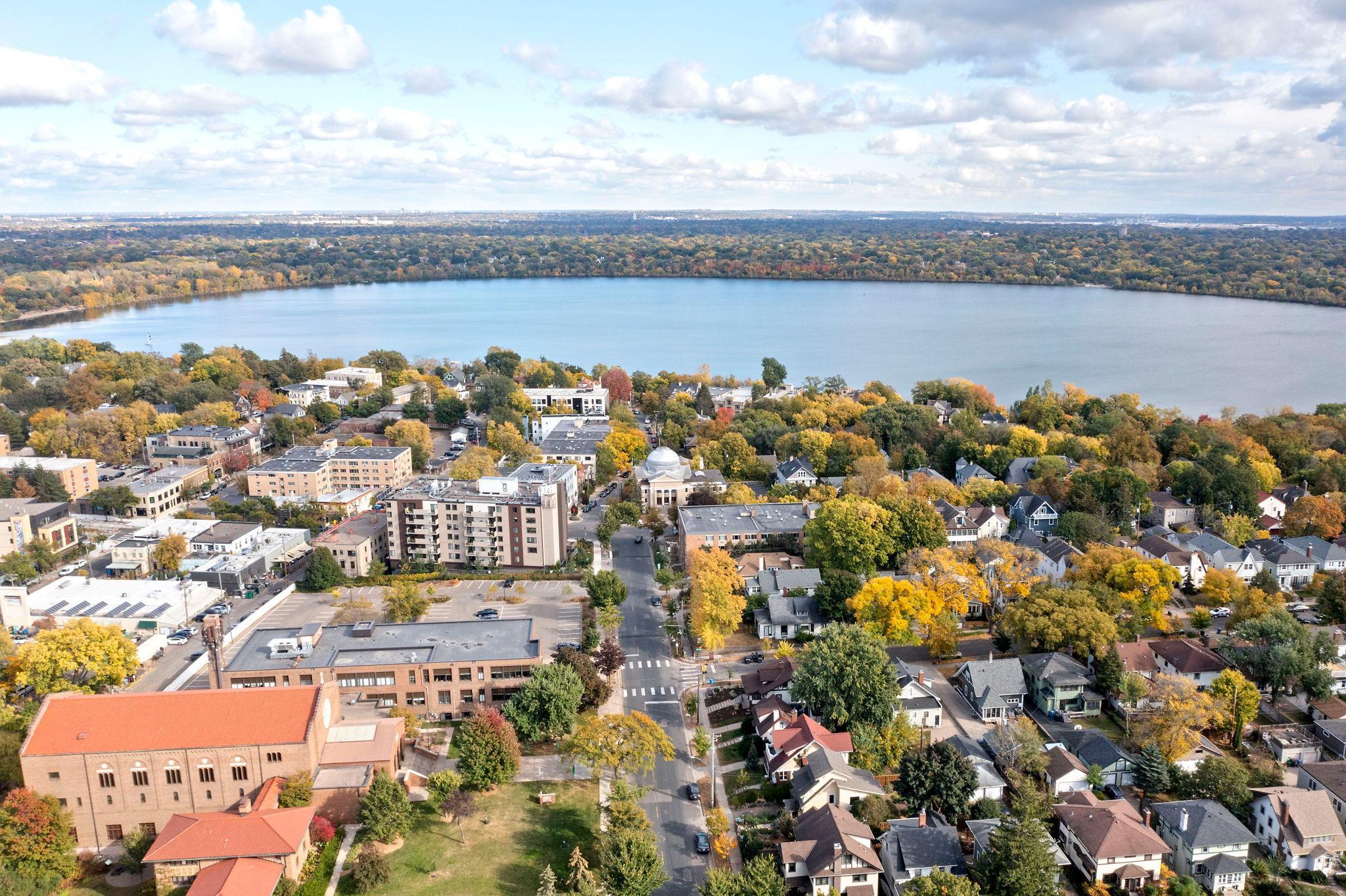 4001 Sheridan Avenue S