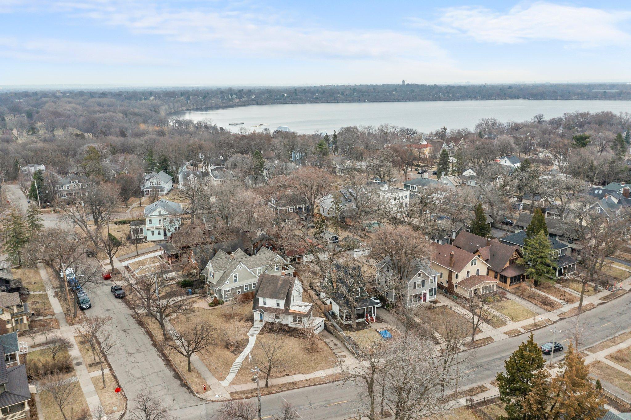 4001 Sheridan Avenue S