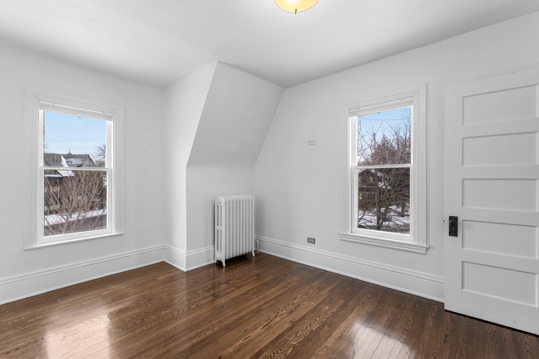 4001 Sheridan Avenue S