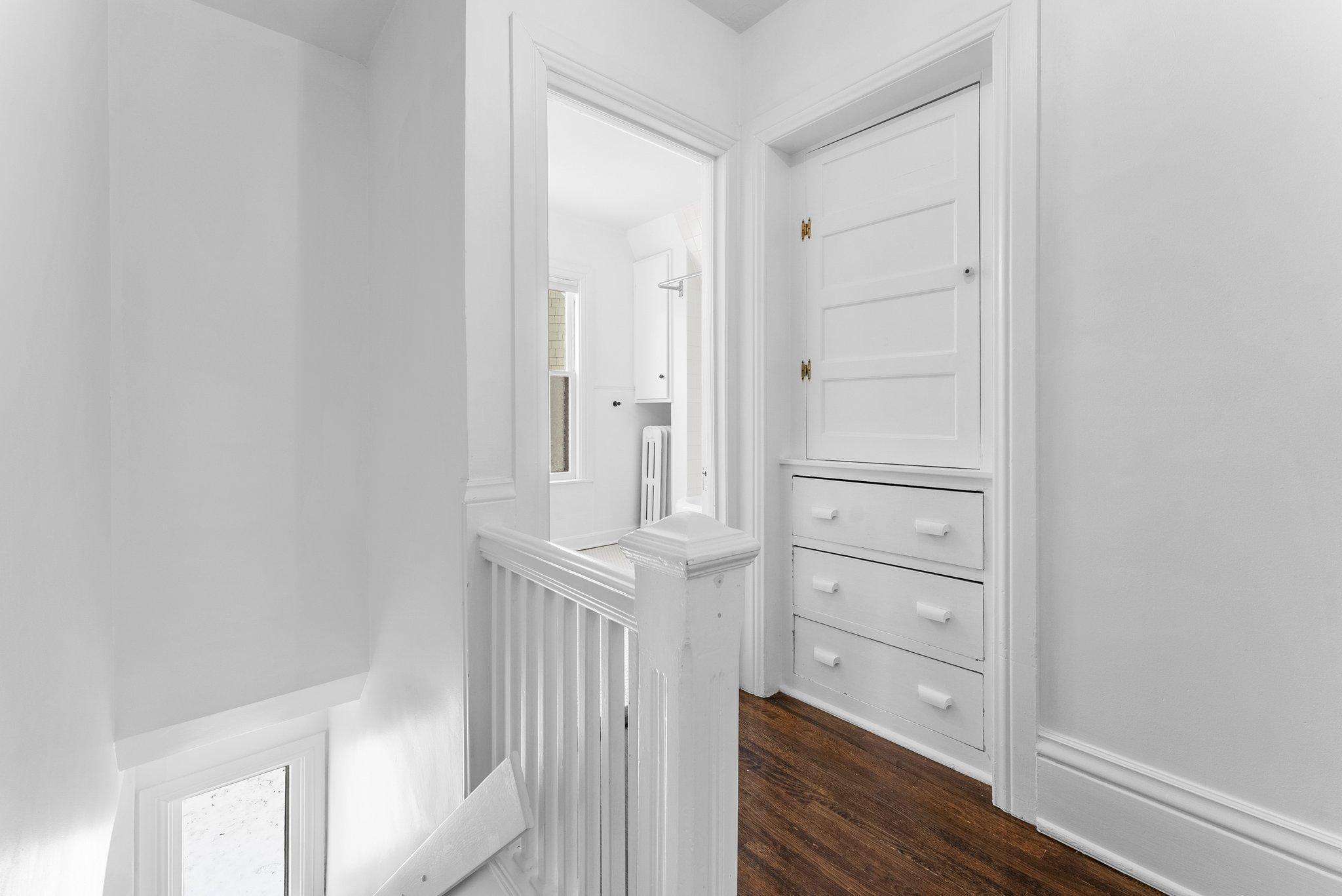 4001 Sheridan Avenue S