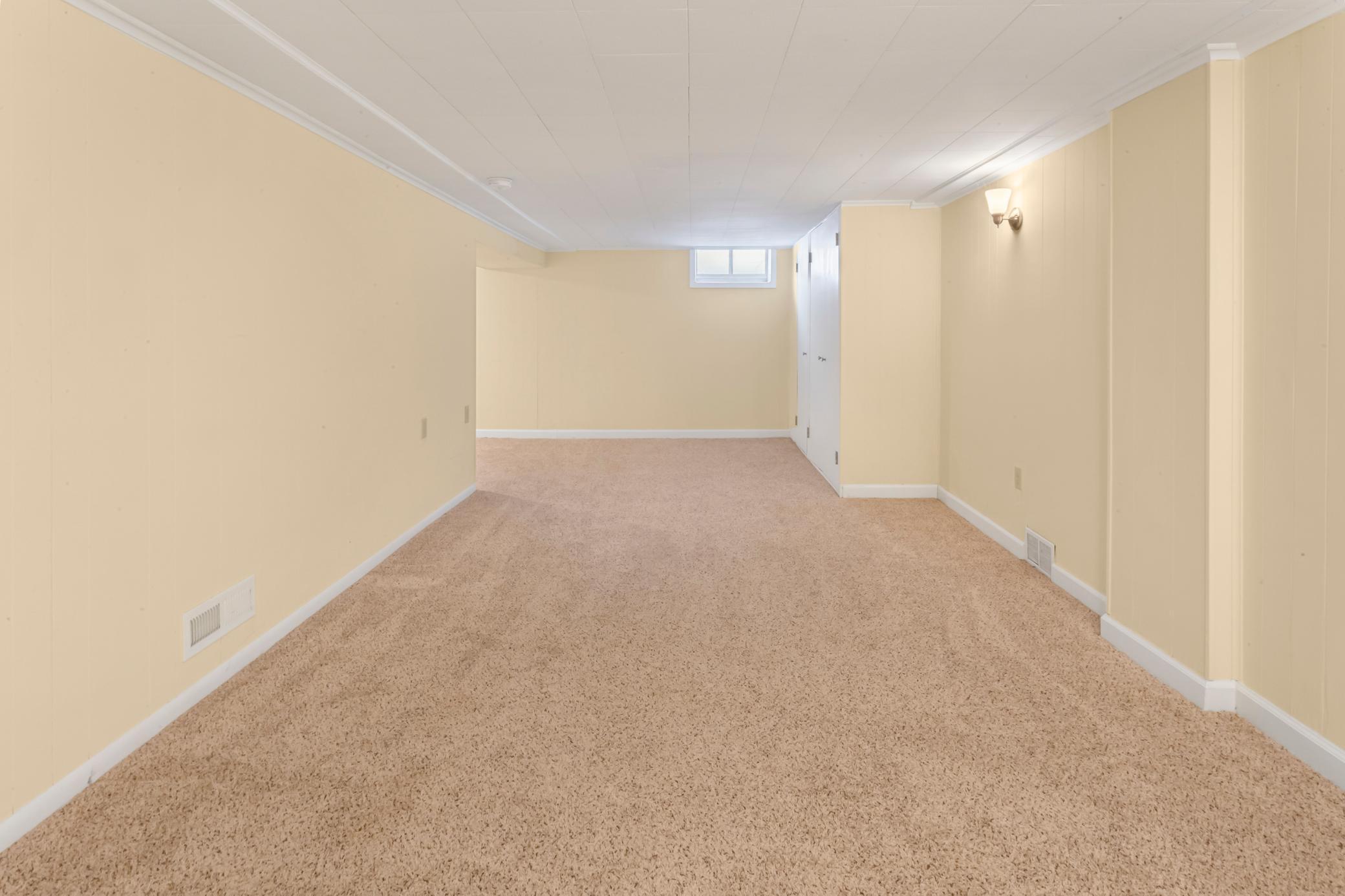 831 California Avenue W