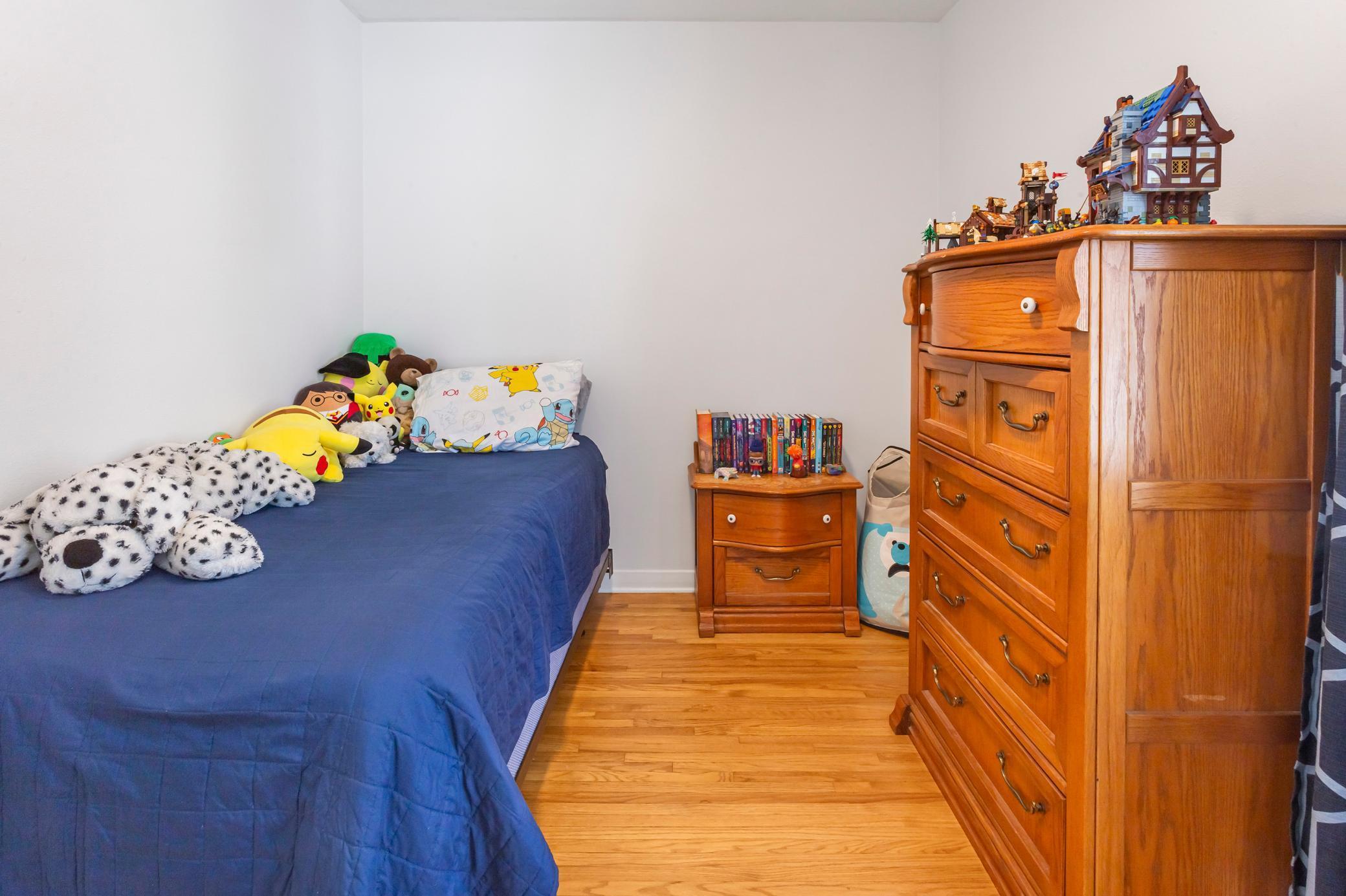 831 California Avenue W