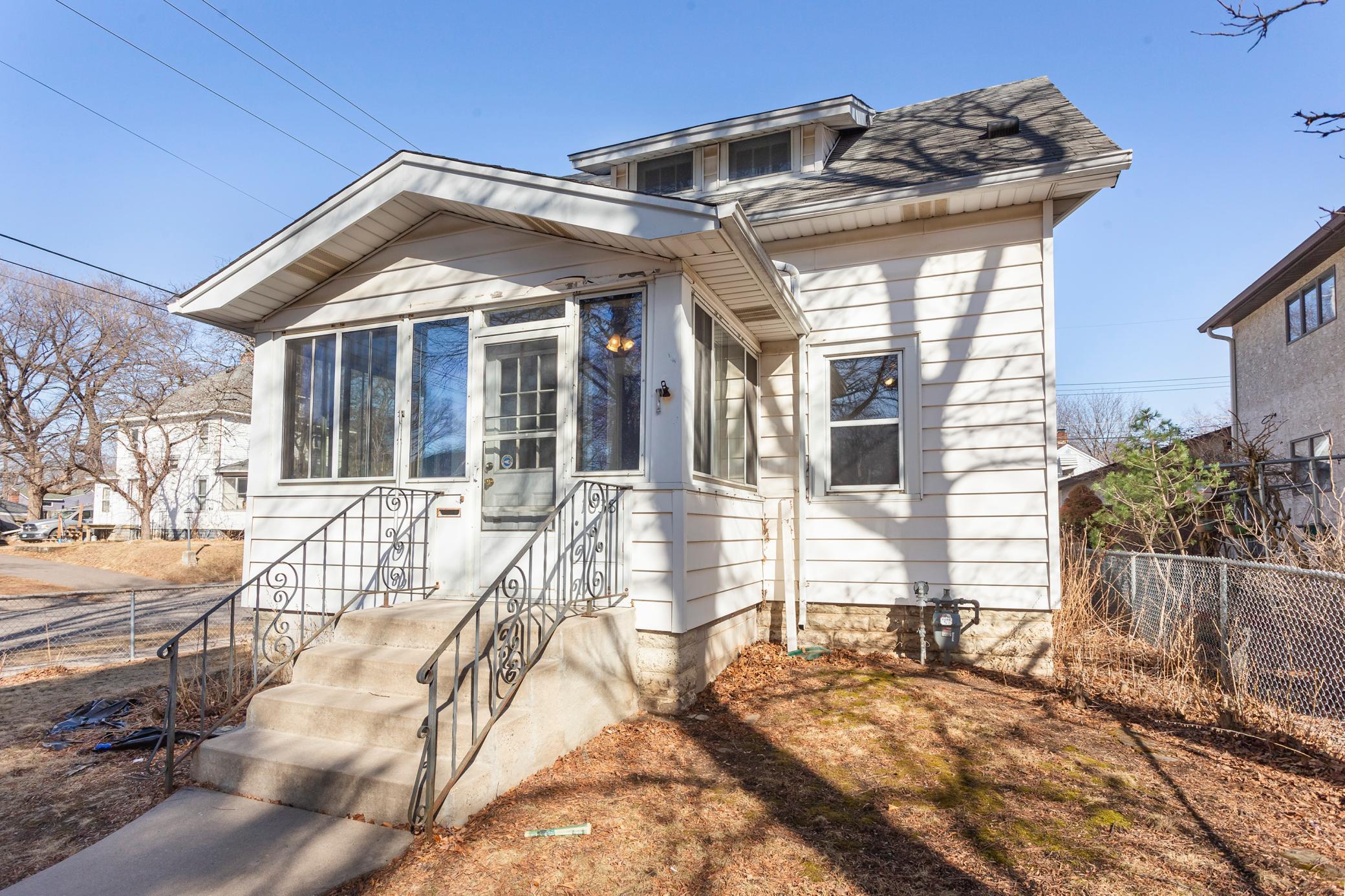 1038 Argyle Street