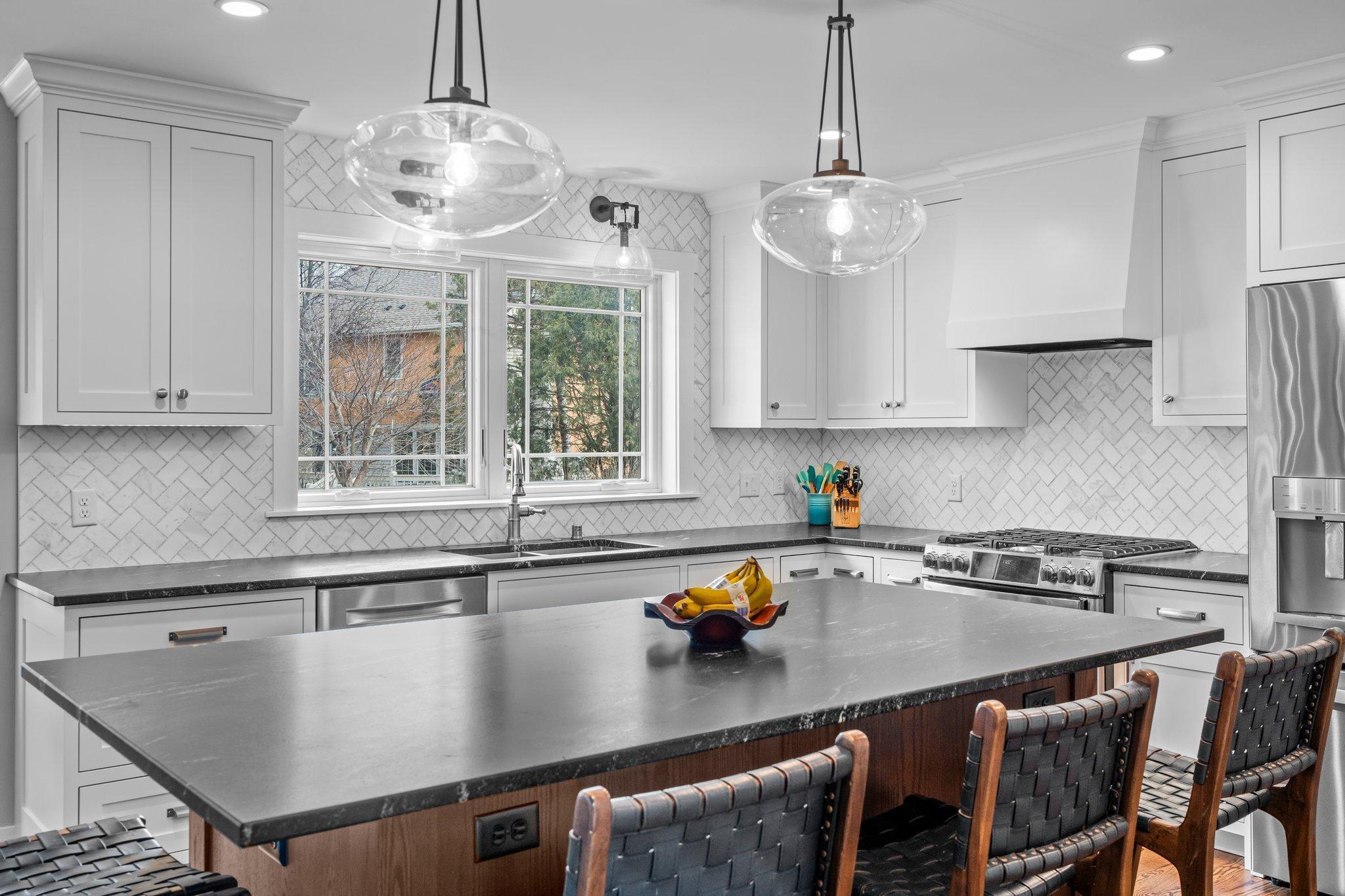 515 Harbor Court