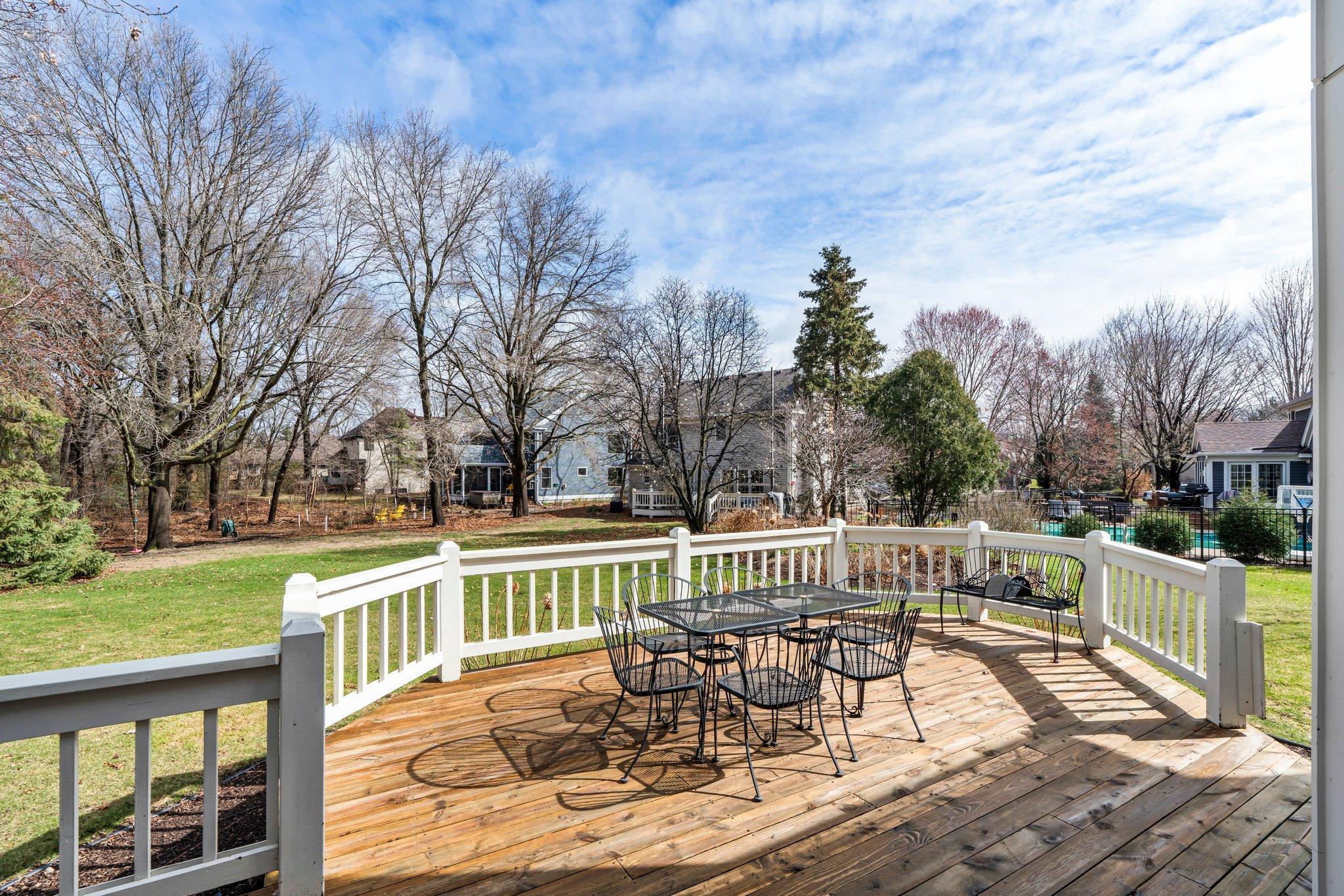515 Harbor Court