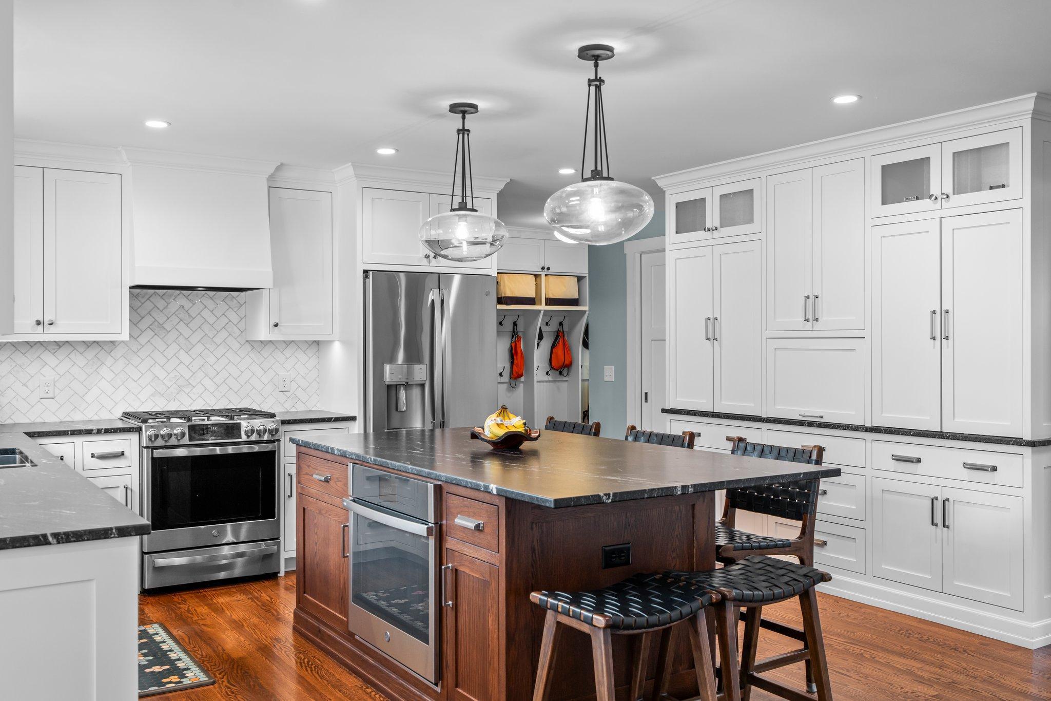 515 Harbor Court