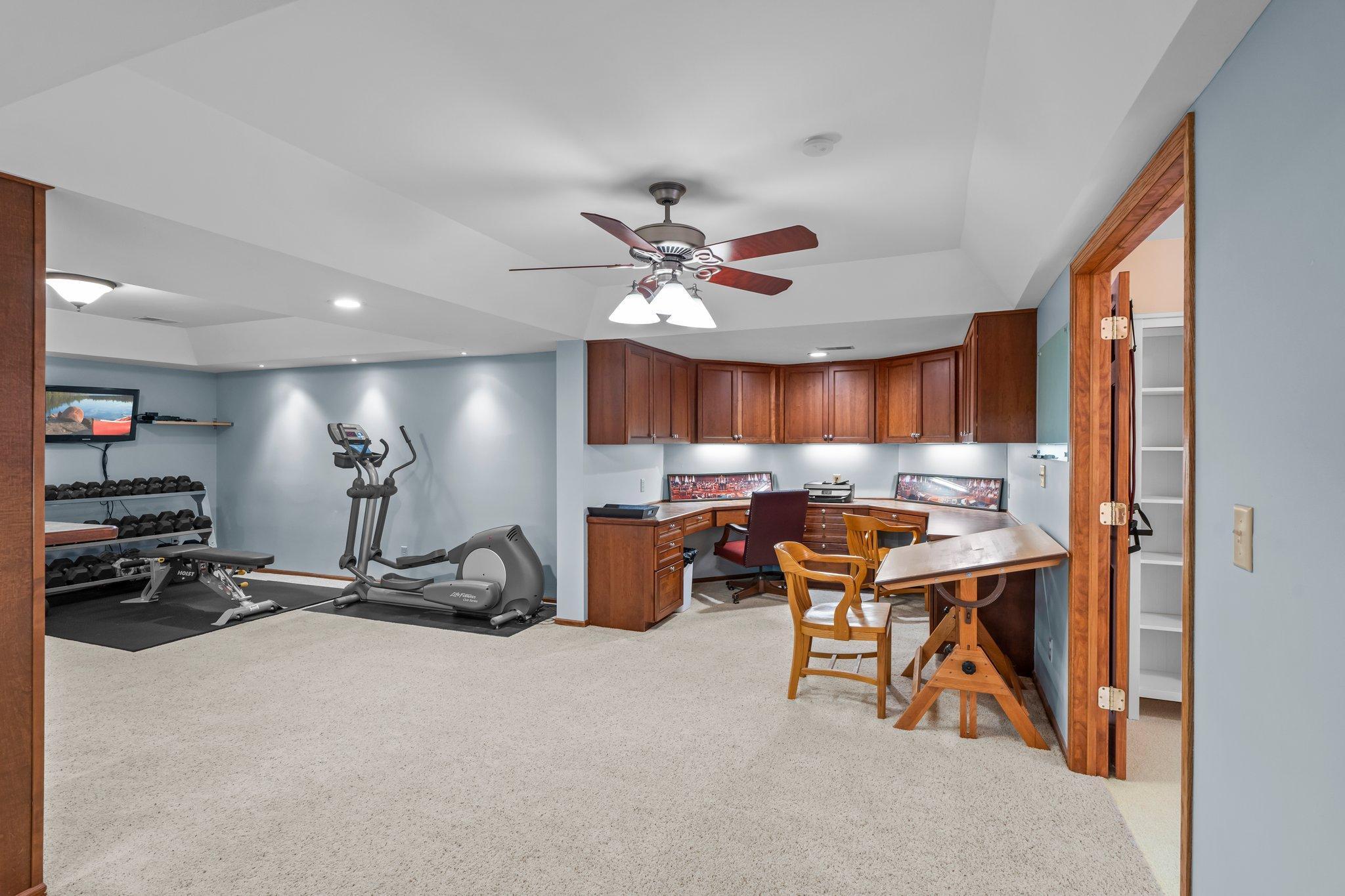 515 Harbor Court