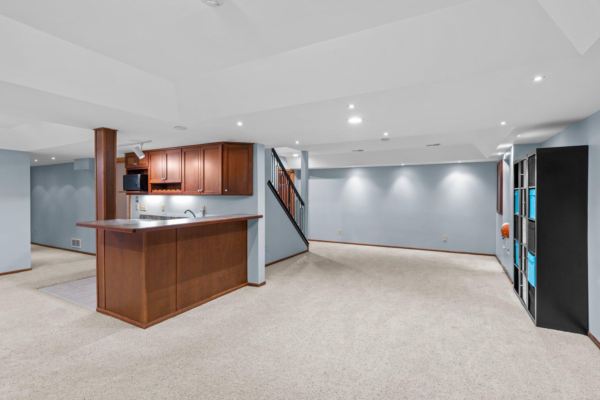 515 Harbor Court