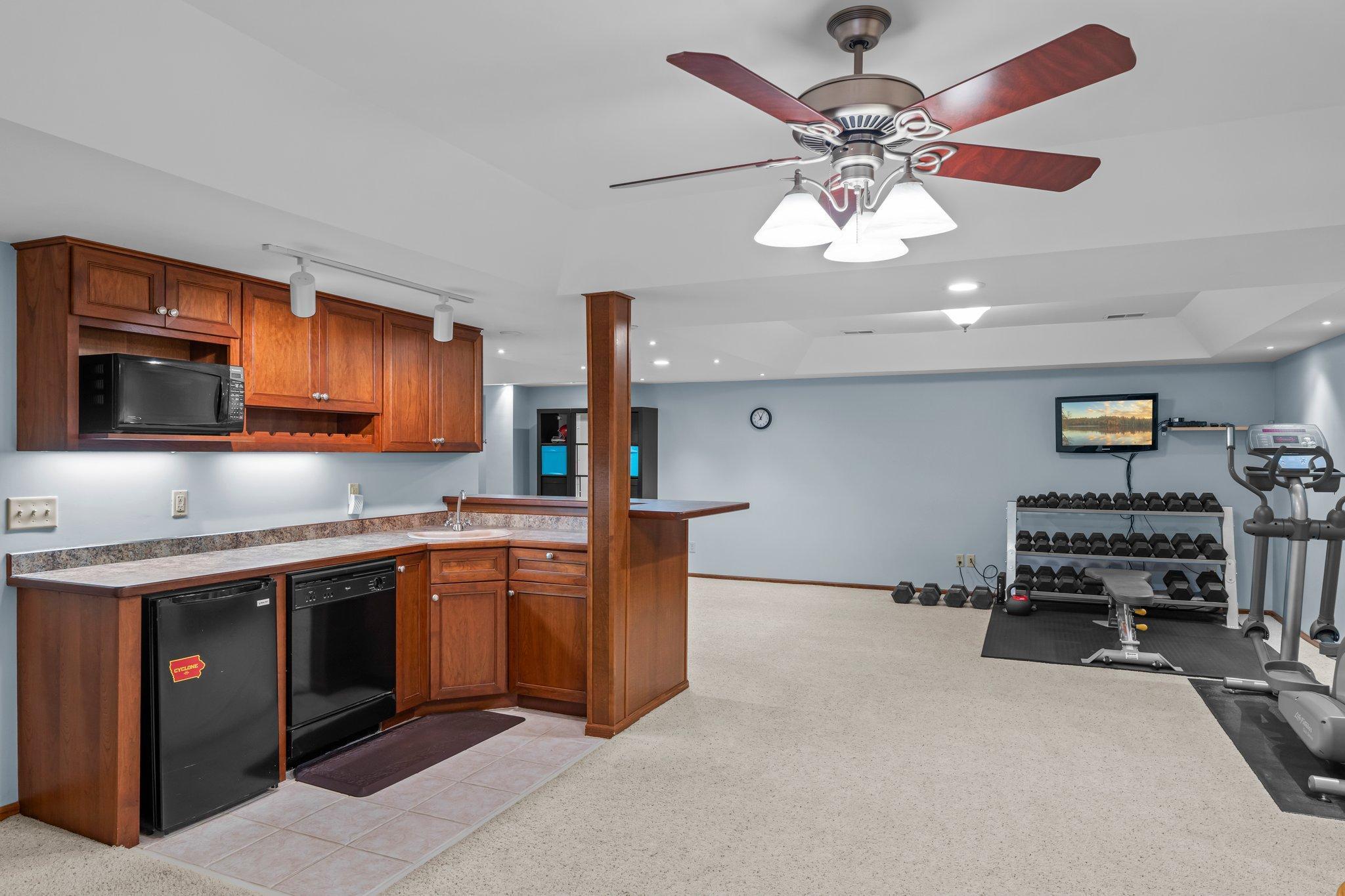 515 Harbor Court