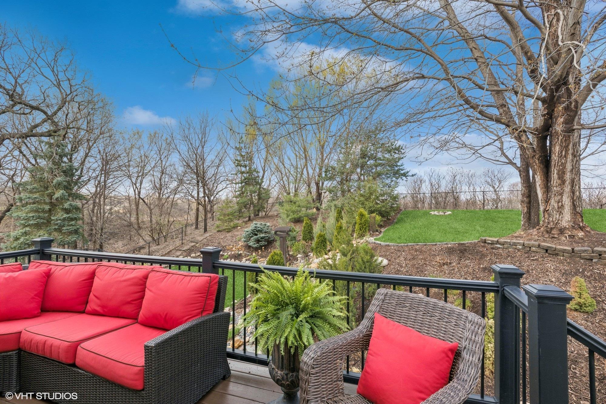 1475 W Pond Road