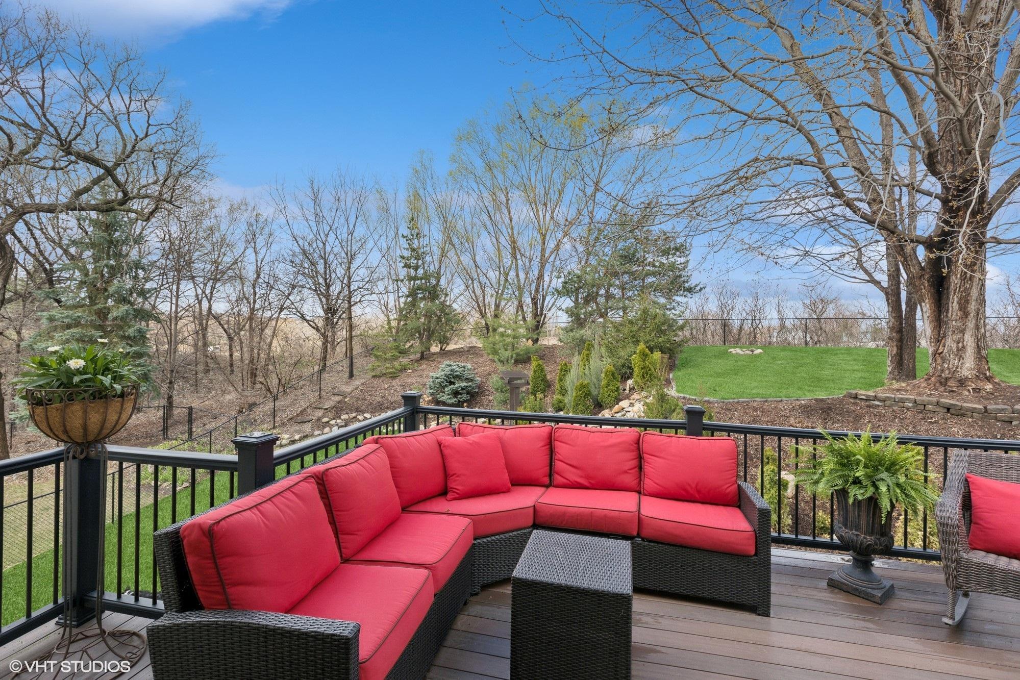 1475 W Pond Road