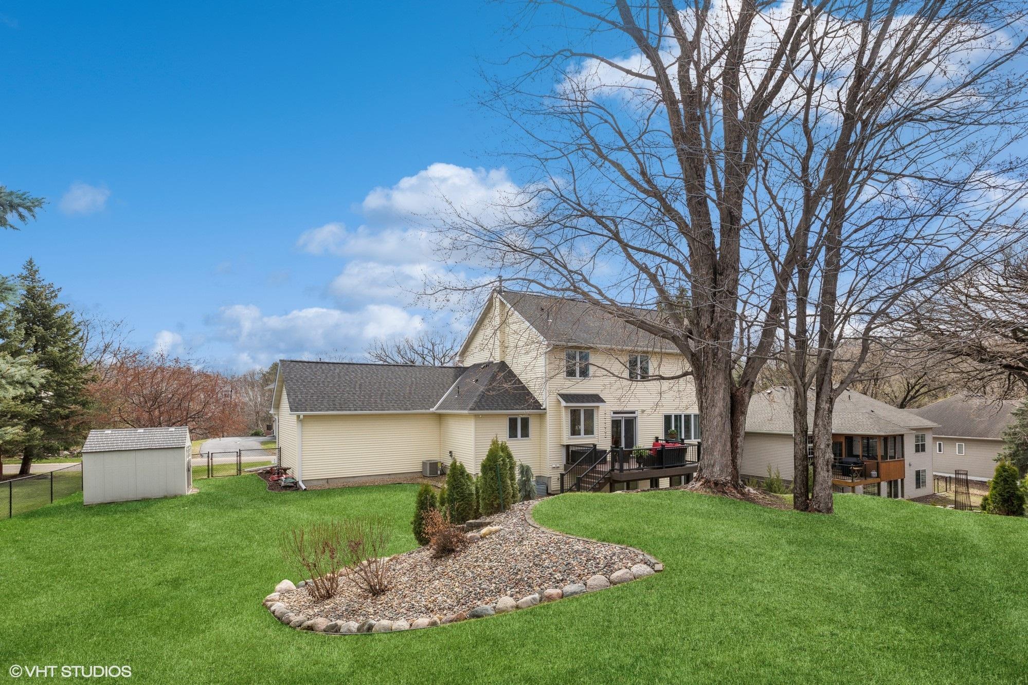 1475 W Pond Road