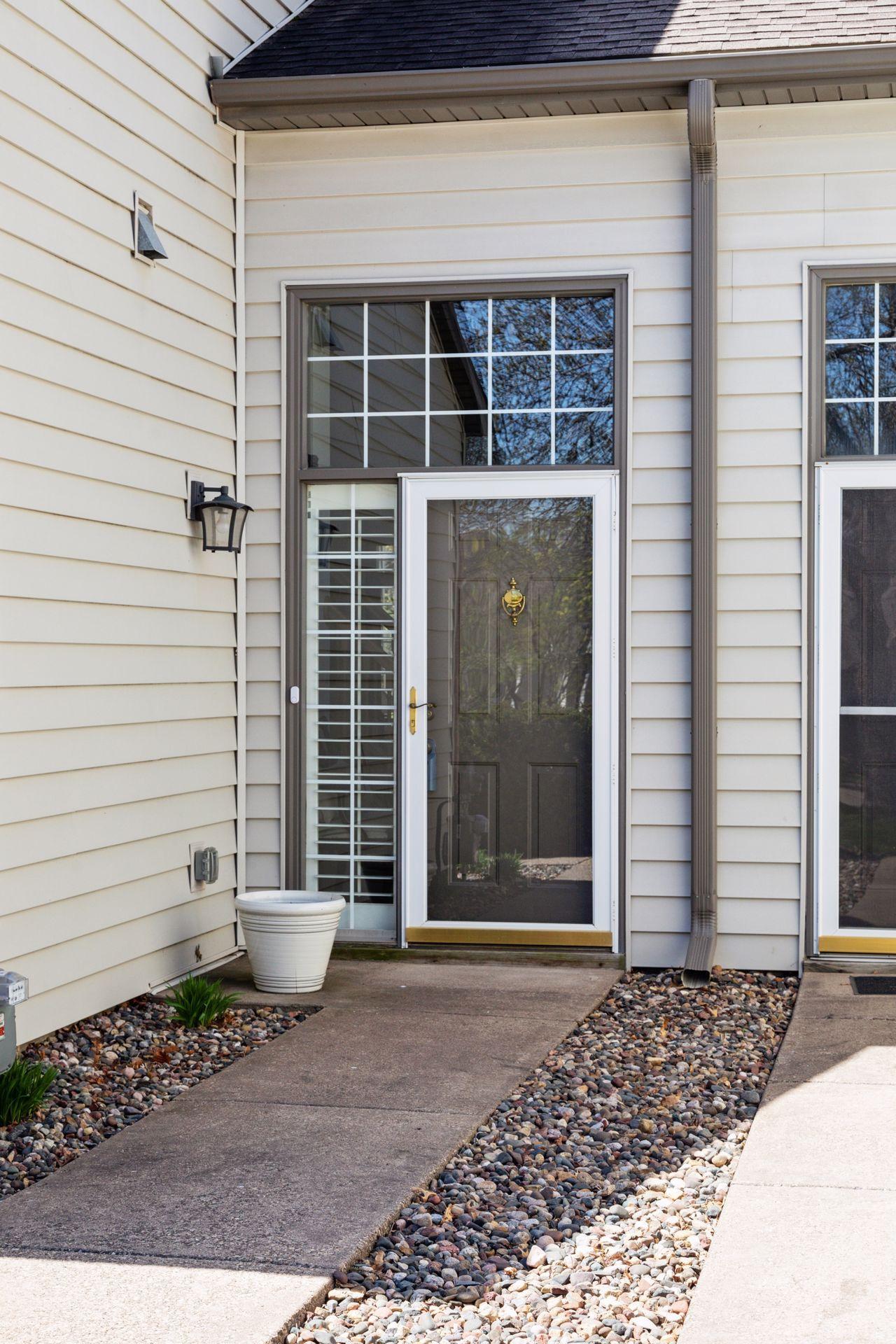 2499 Lockwood Drive Unit: 61