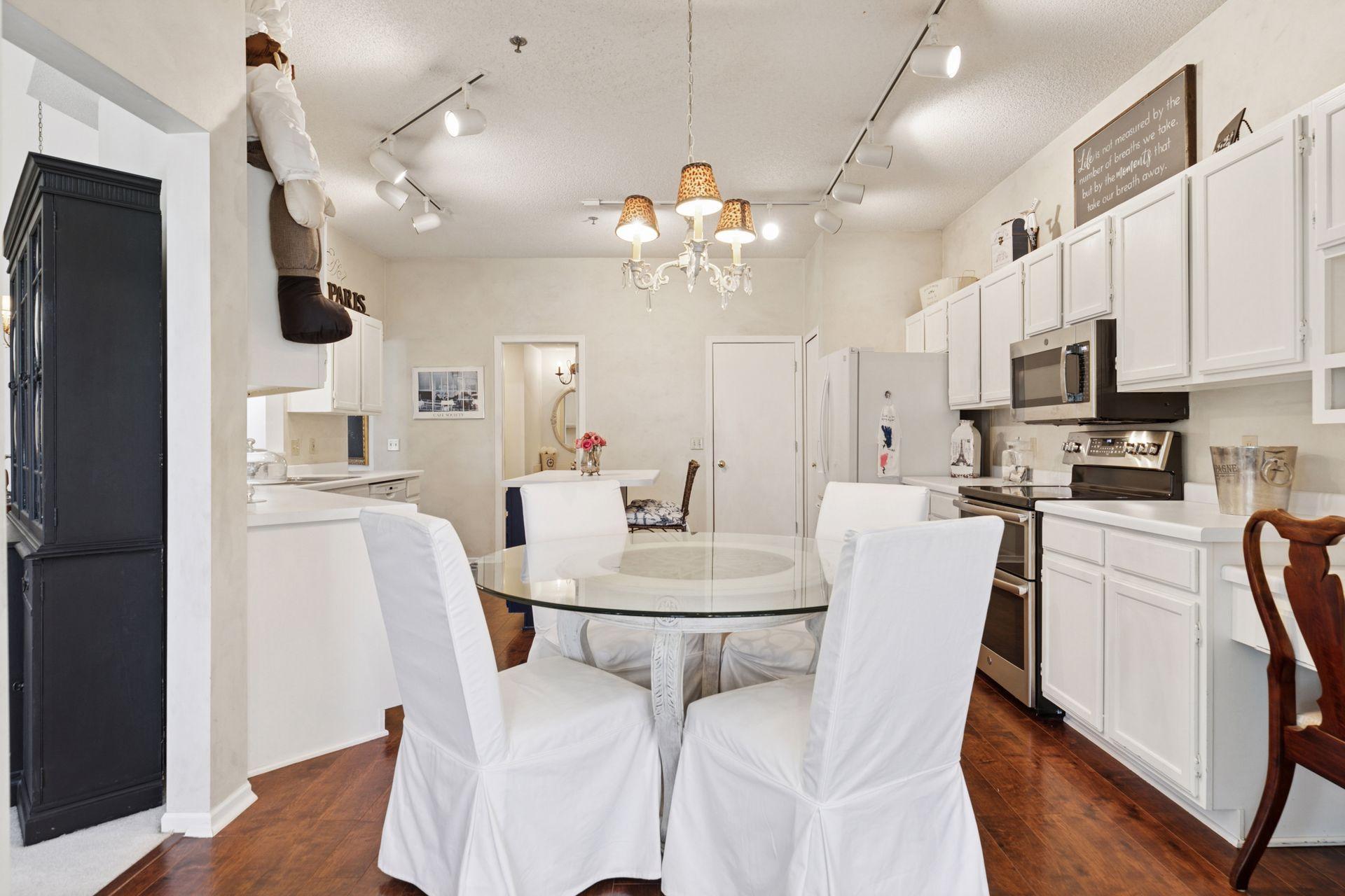 2499 Lockwood Drive Unit: 61