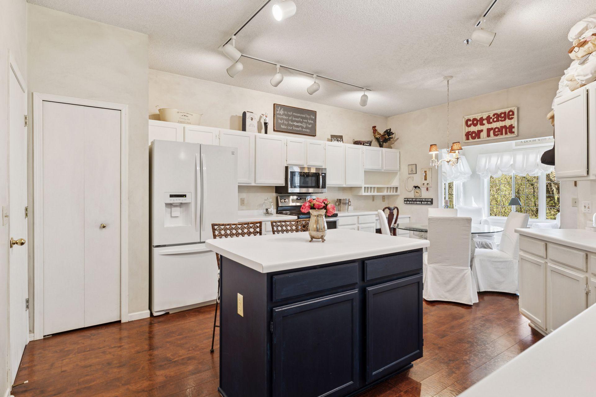2499 Lockwood Drive Unit: 61