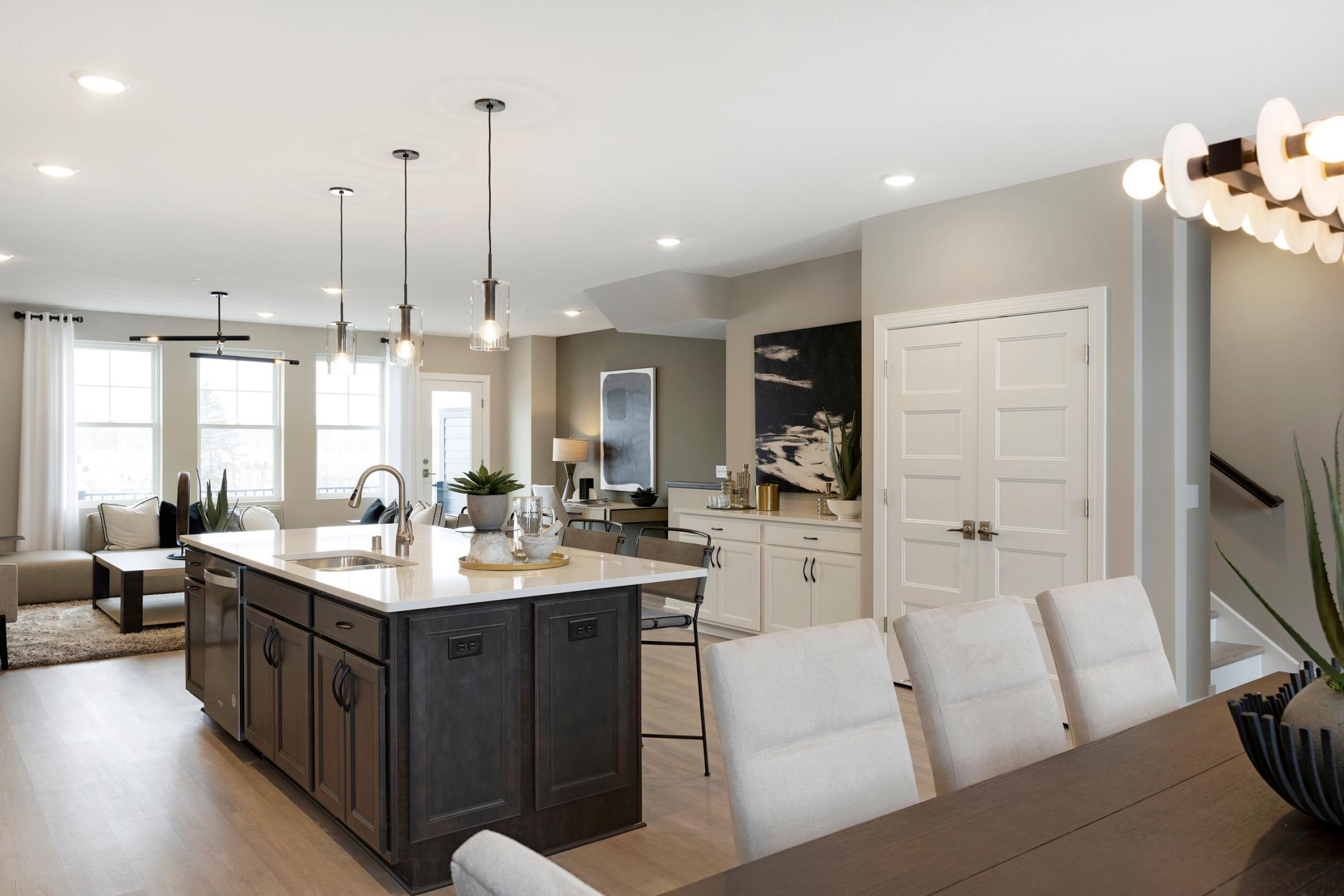 900 Mount Curve Boulevard Unit: J