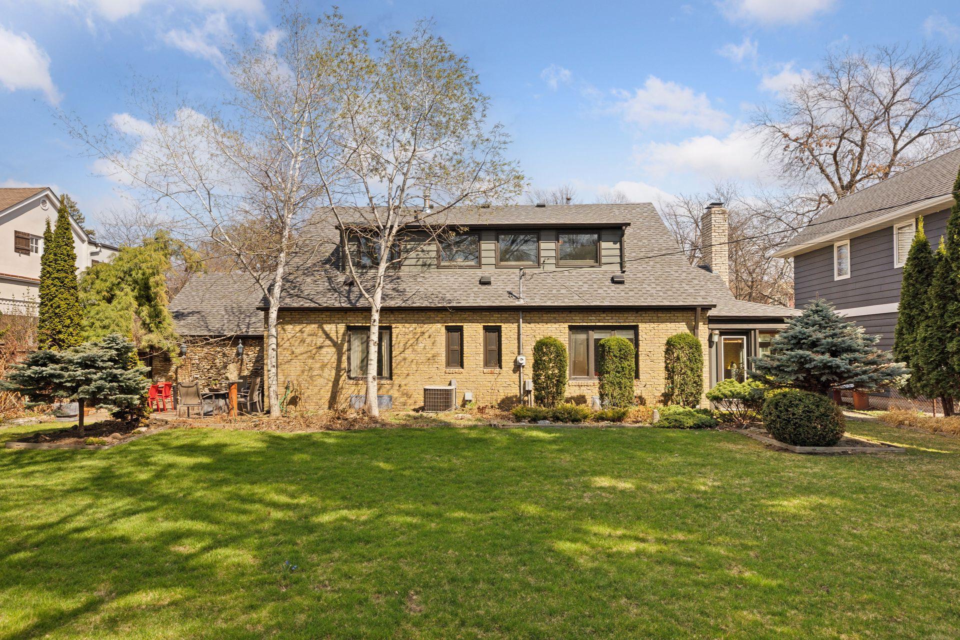 3430 Humboldt Avenue S