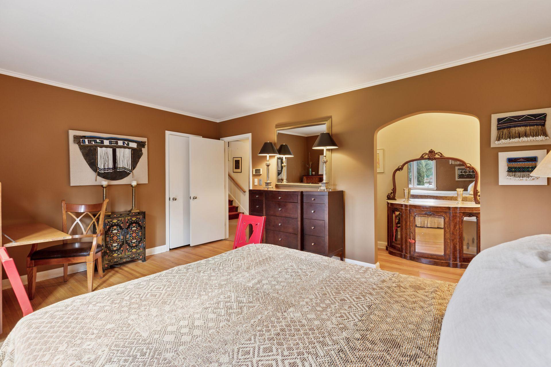 3430 Humboldt Avenue S