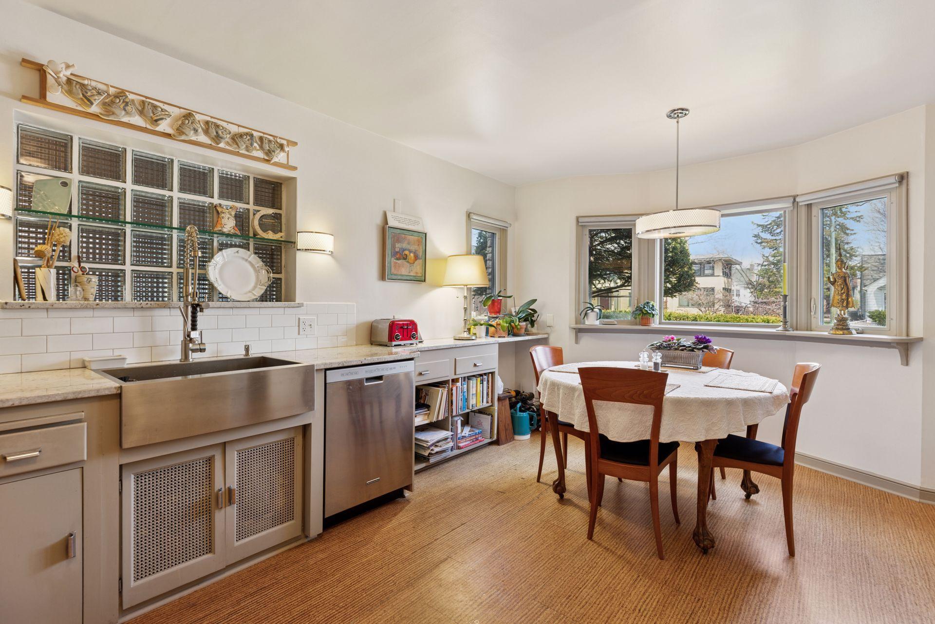 3430 Humboldt Avenue S