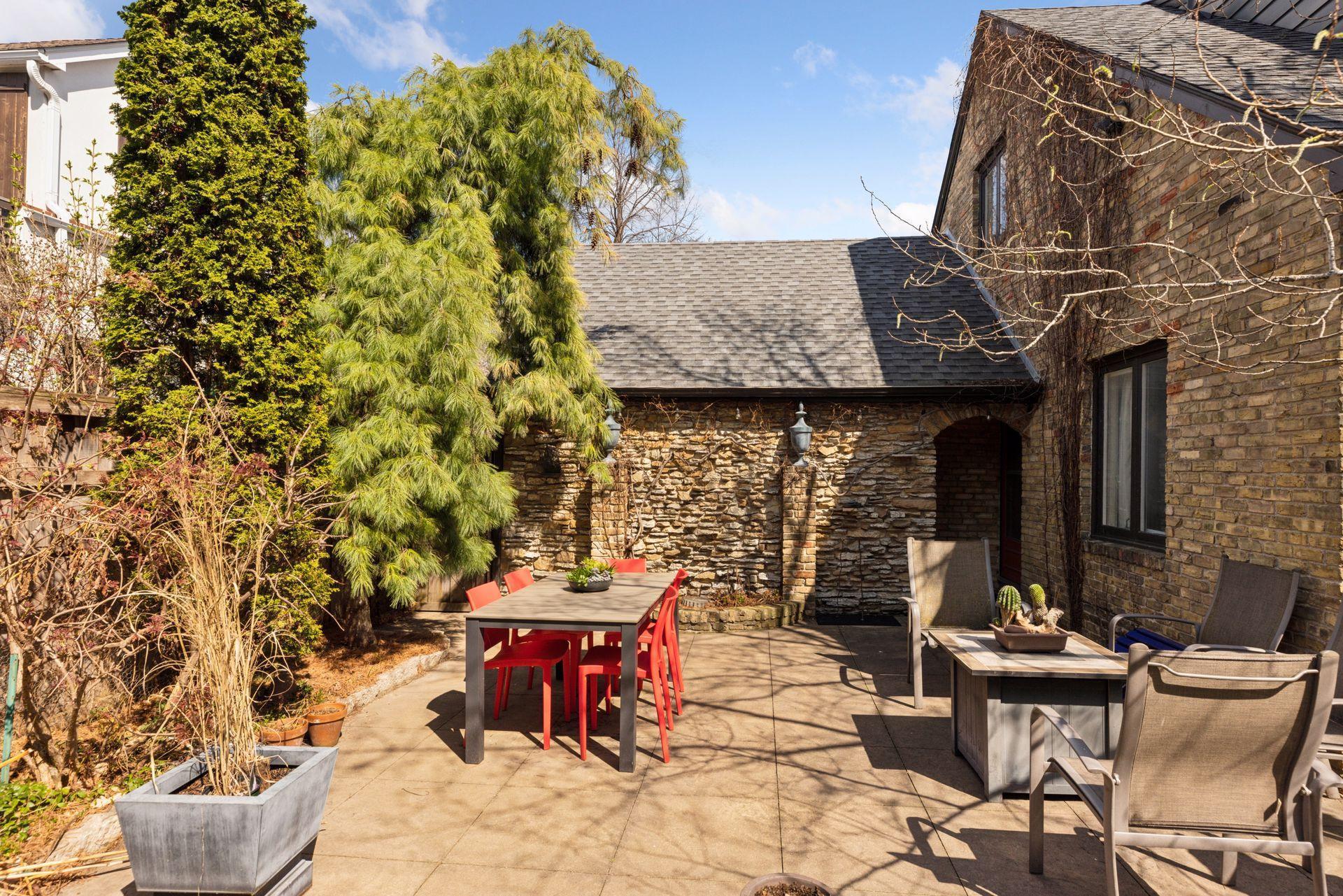 3430 Humboldt Avenue S