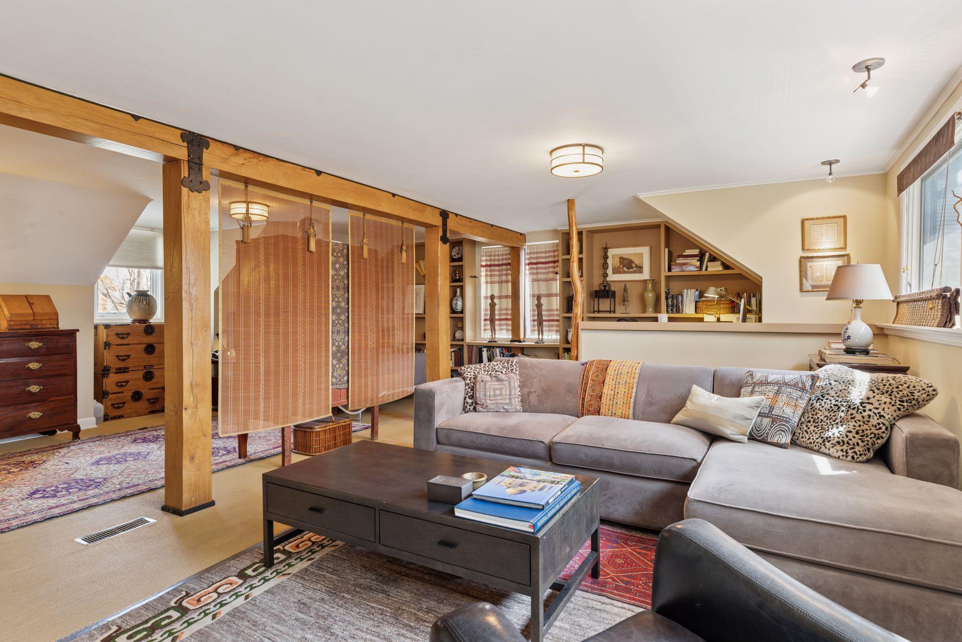 3430 Humboldt Avenue S