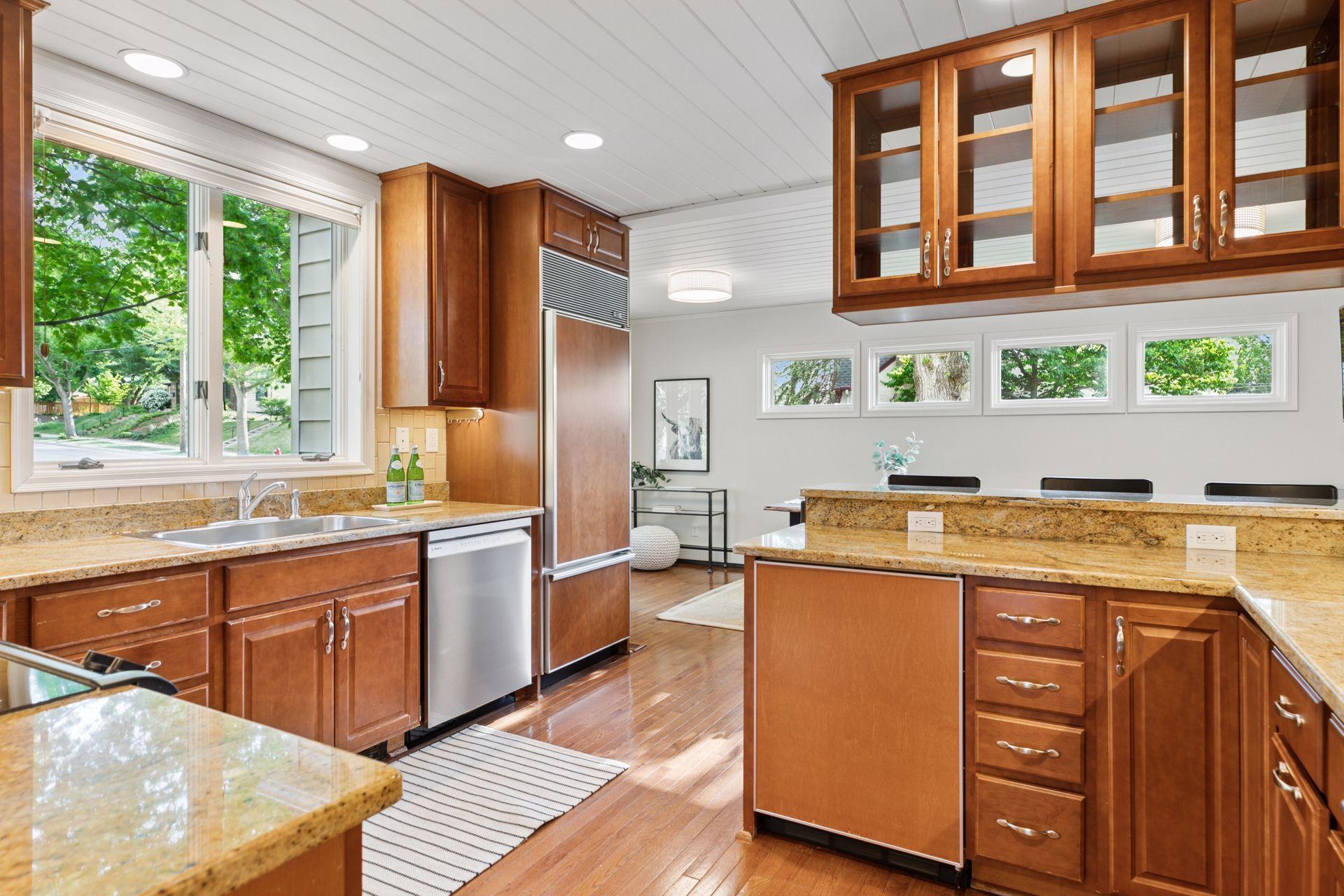 1215 Eleanor Avenue