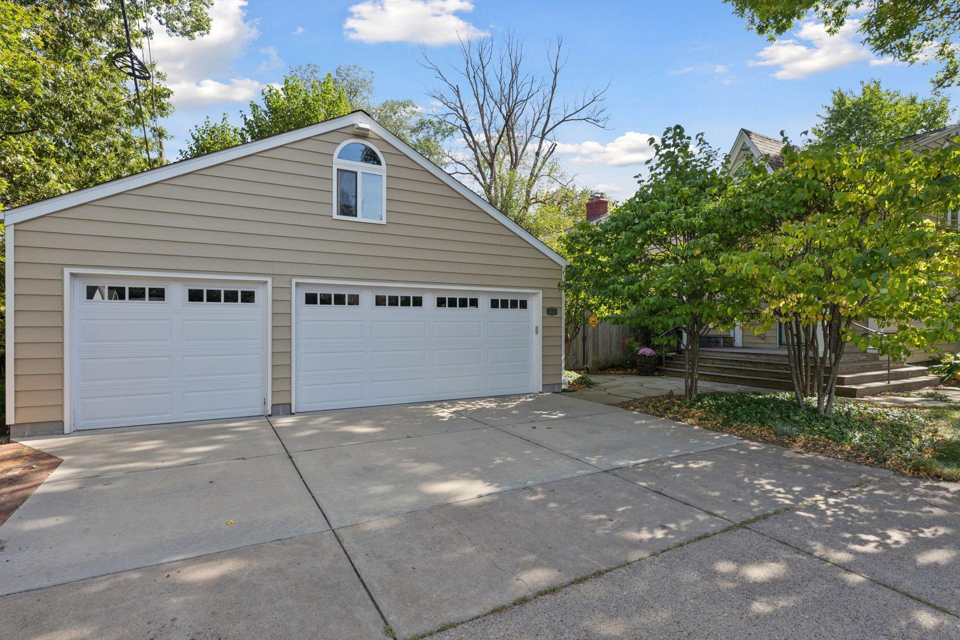 1215 Eleanor Avenue