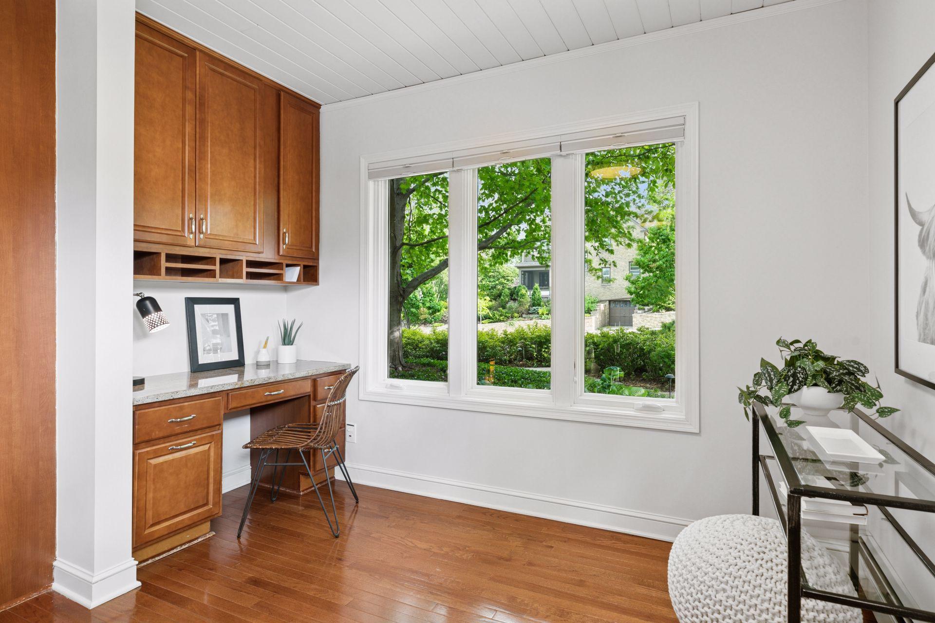 1215 Eleanor Avenue
