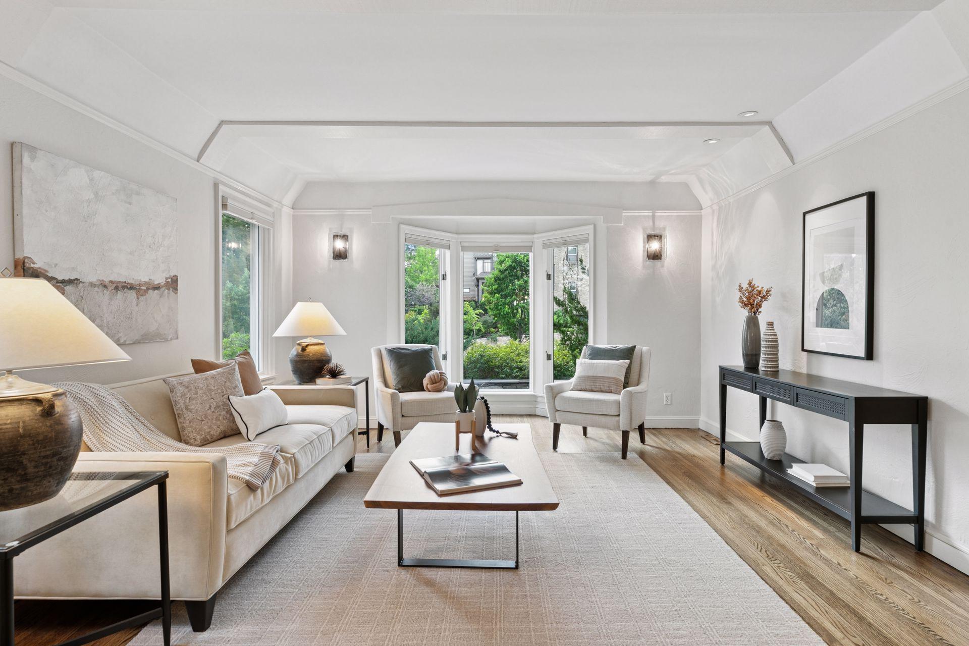 1215 Eleanor Avenue