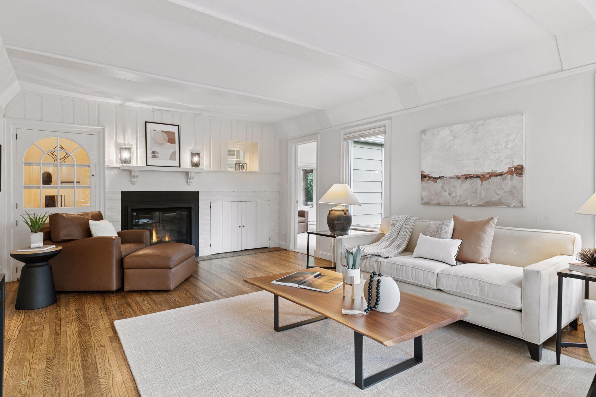 1215 Eleanor Avenue