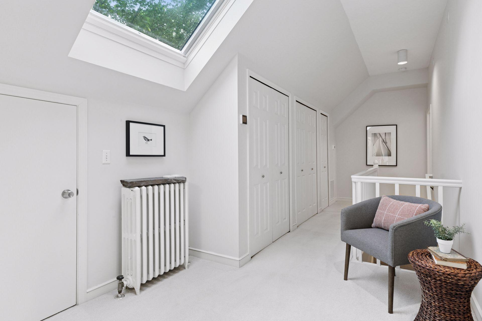 1215 Eleanor Avenue