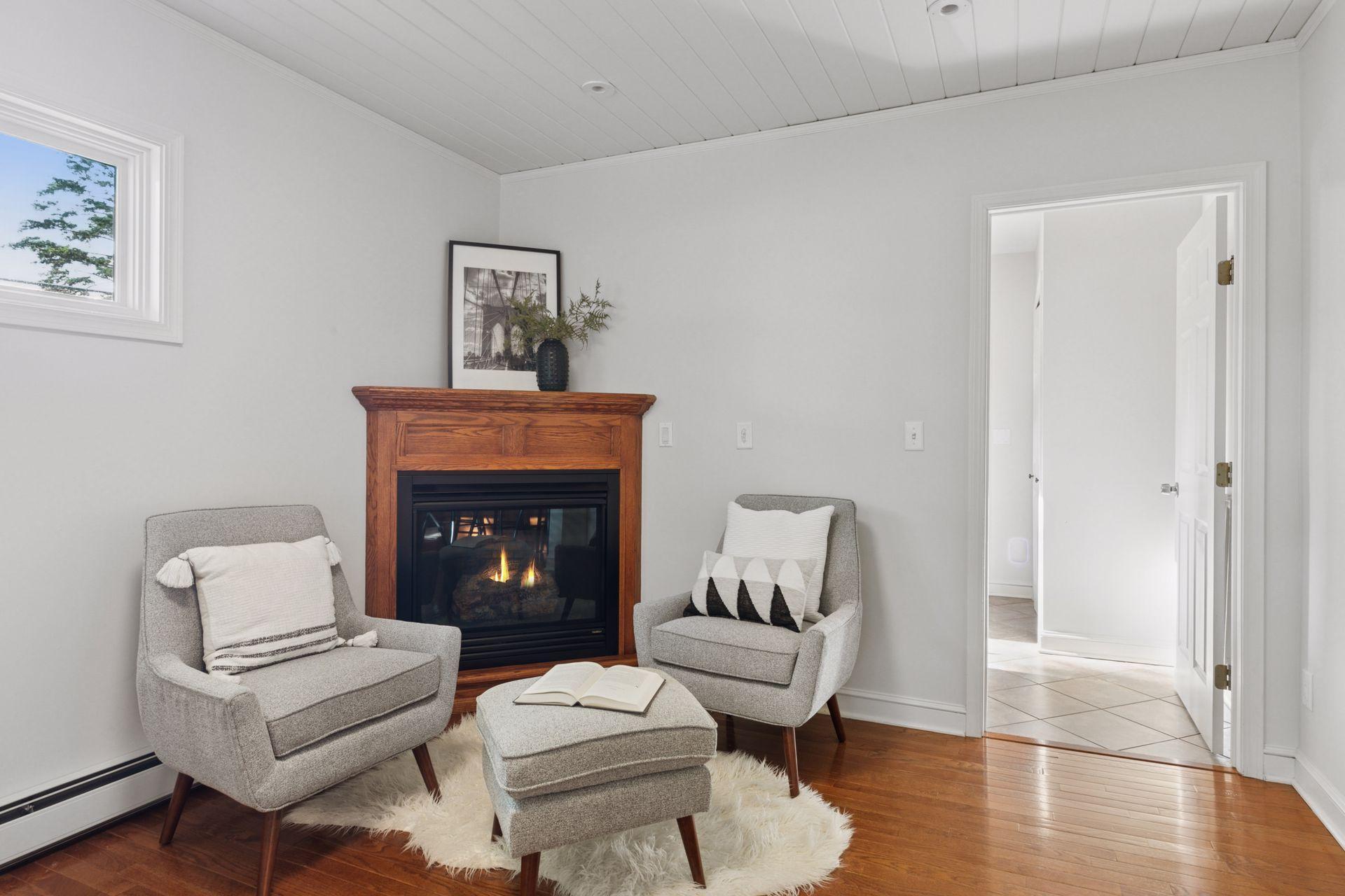 1215 Eleanor Avenue