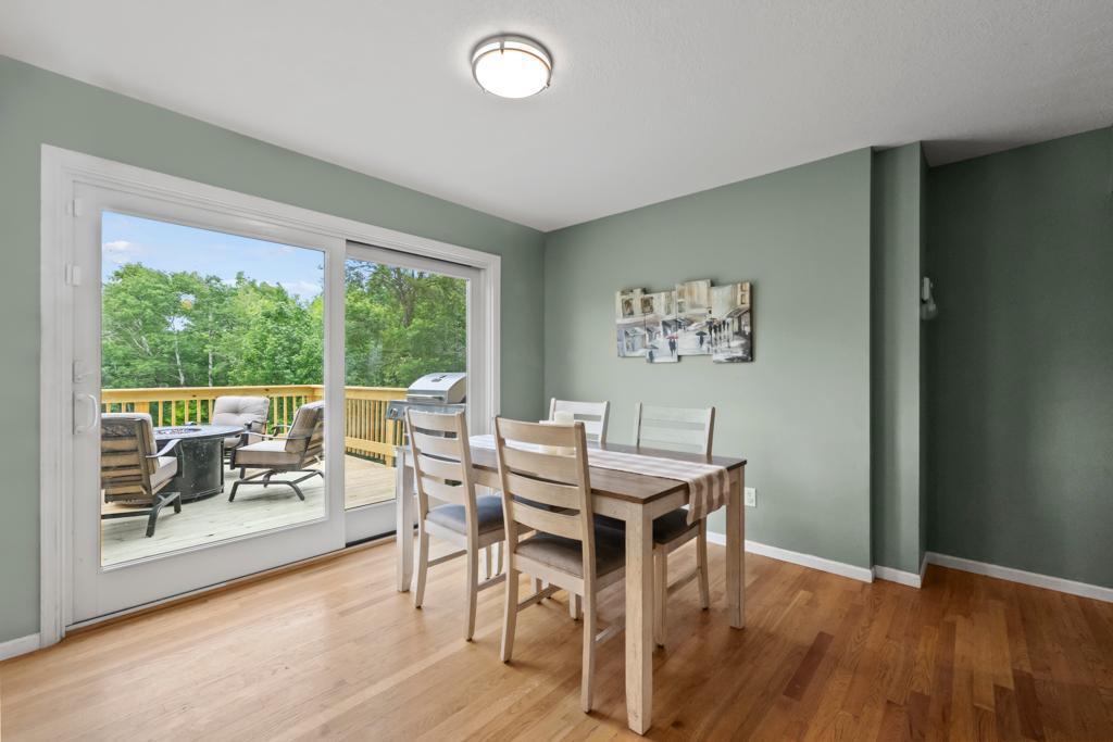 8699 190th Avenue NW