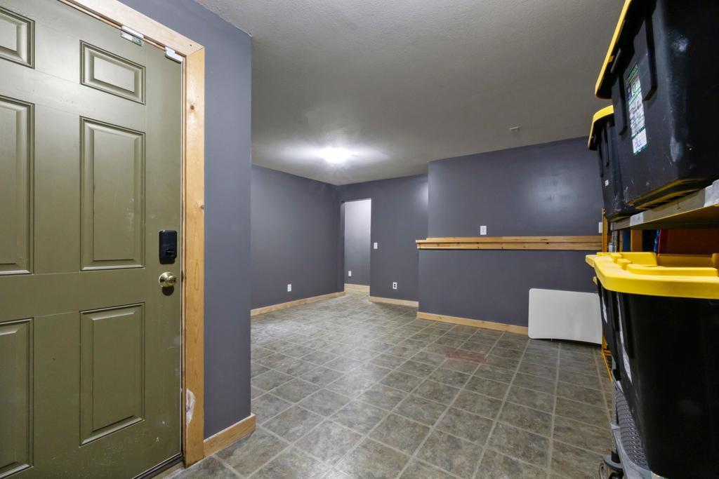 8699 190th Avenue NW