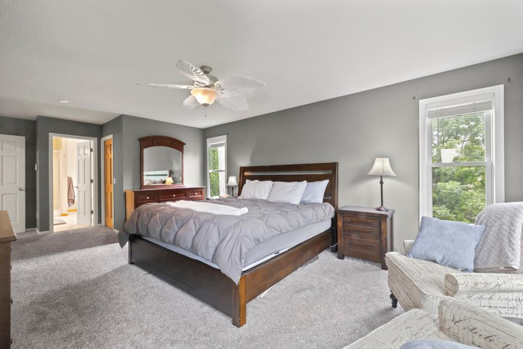 8699 190th Avenue NW