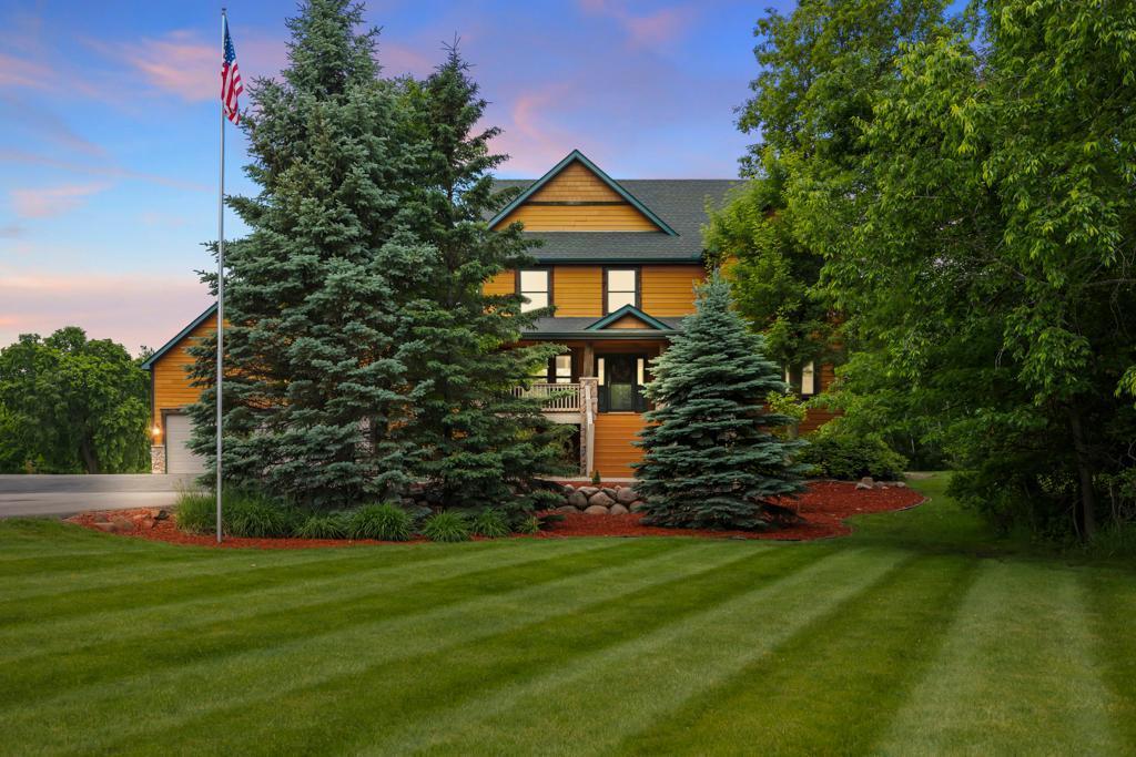 8699 190th Avenue NW