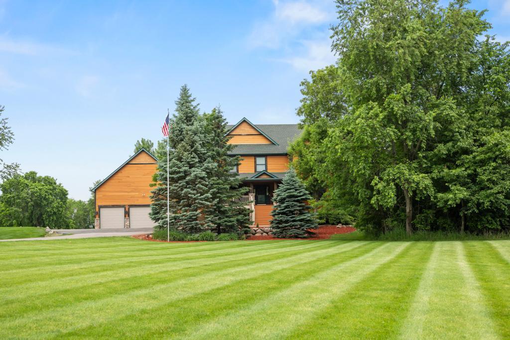 8699 190th Avenue NW