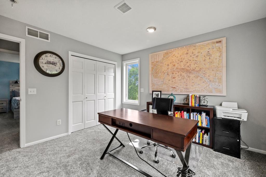 8699 190th Avenue NW