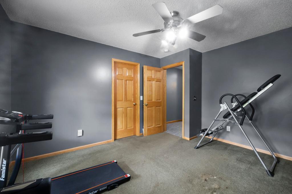 8699 190th Avenue NW