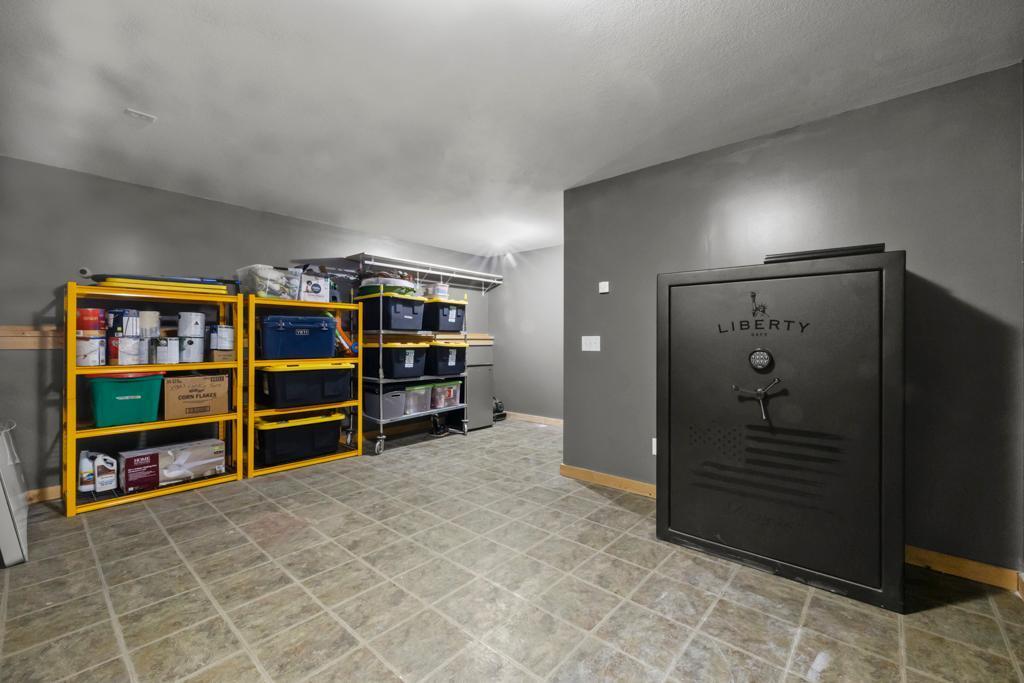 8699 190th Avenue NW