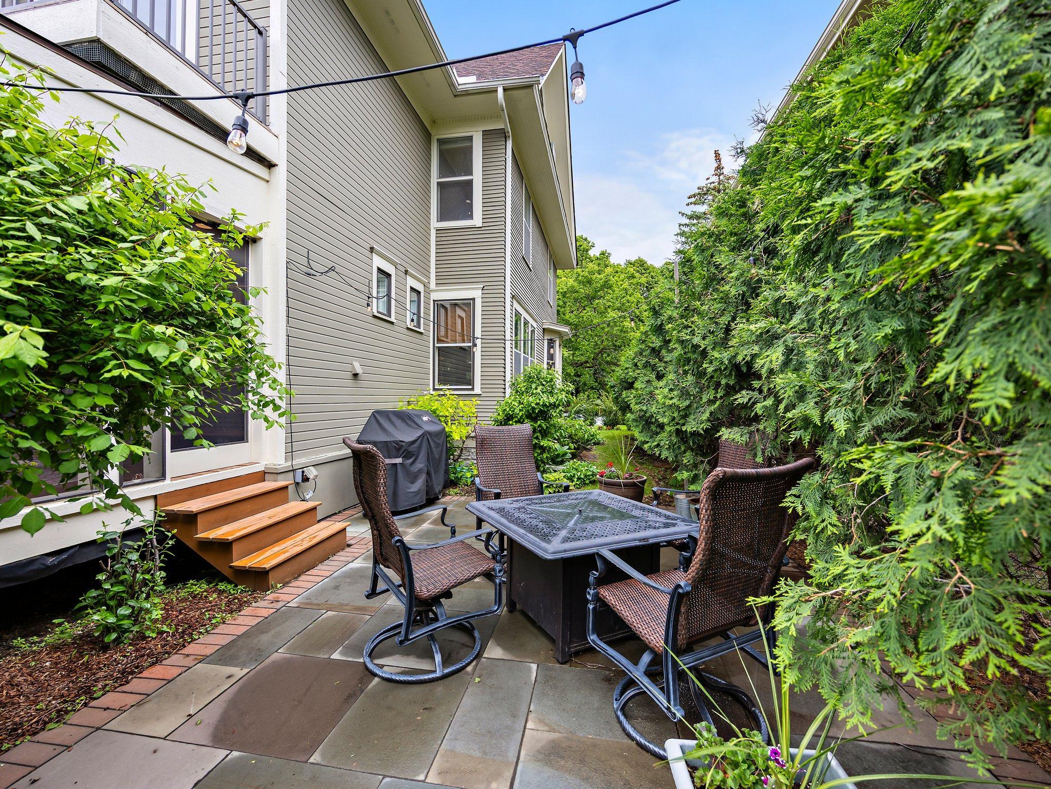 1926 Dayton Avenue